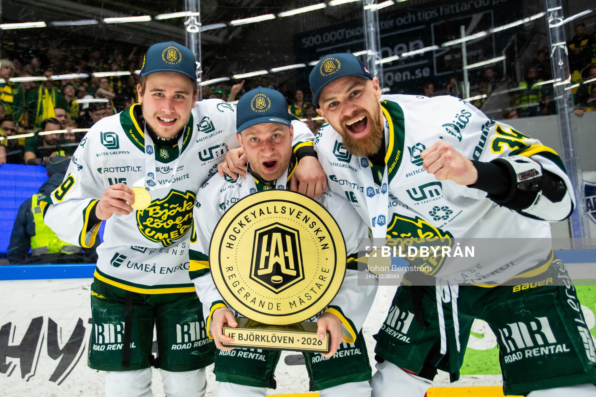 Björklövens Jakob Ihs-Wozniak och Daniel Brodin jublar