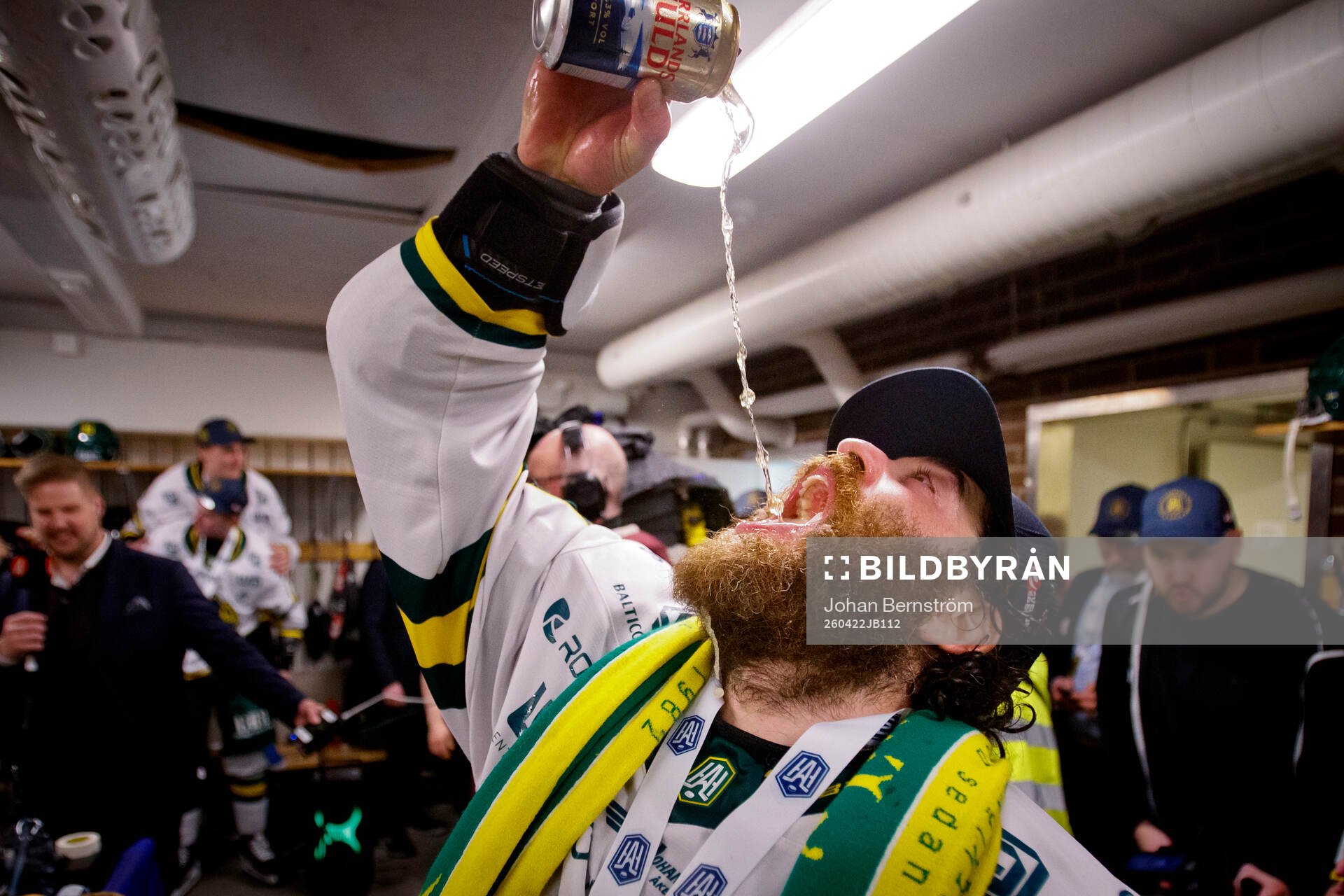 Björklövens Mathew Maione firar avancemanget till SHL i