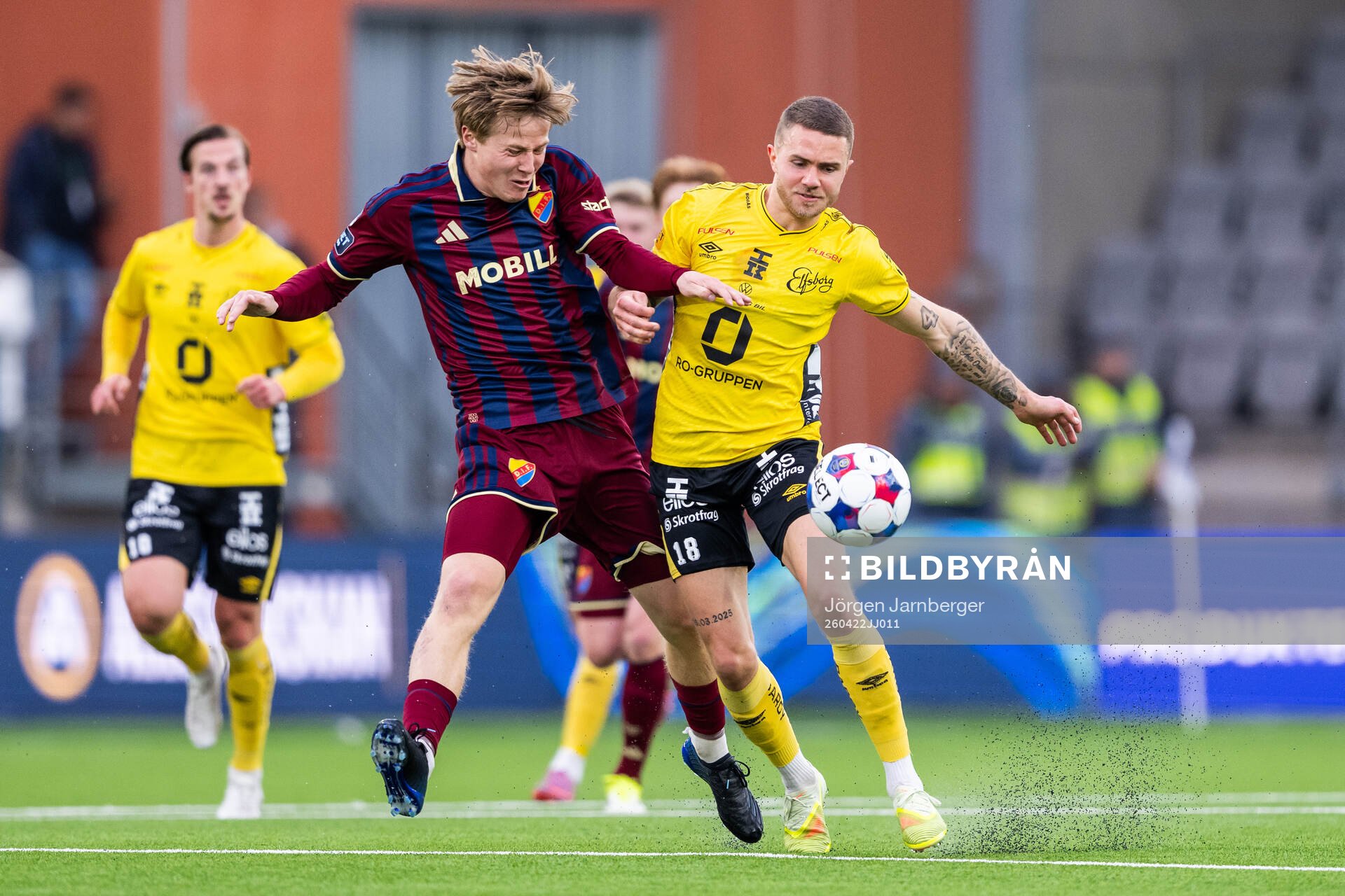 Djurgårdens Bo Hegland och Elfsborgs Julius Magnusson