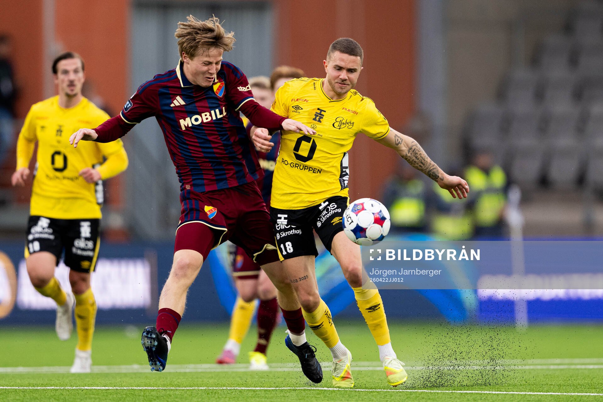 uDjurgårdens Peter Langhoff och Elfsborgs Julius Magnusson
