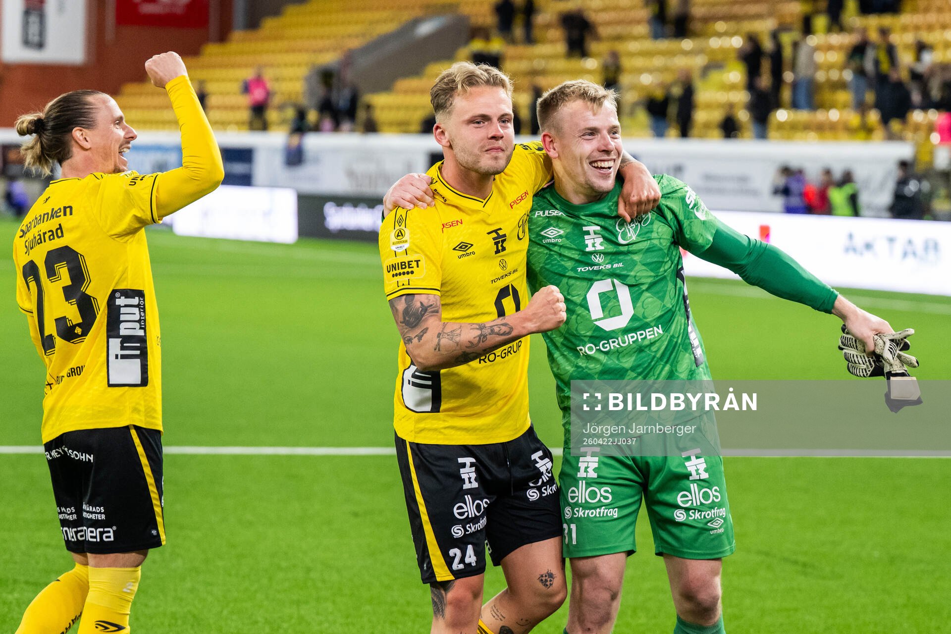 Elfsborgs Niklas Hult, Frederik Ihler och målvakt Isak