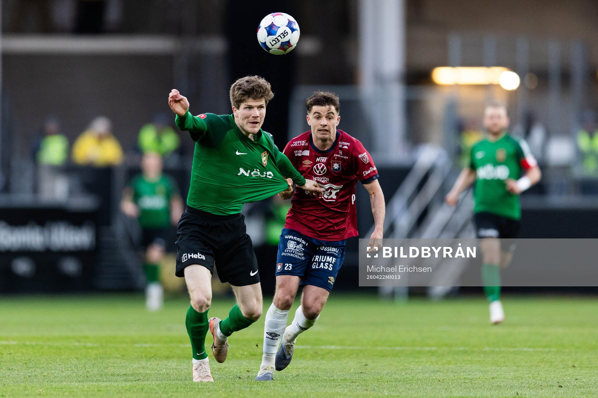 Brommapojkarnas Oliver Berg och Örgrytes Owen Parker-Price