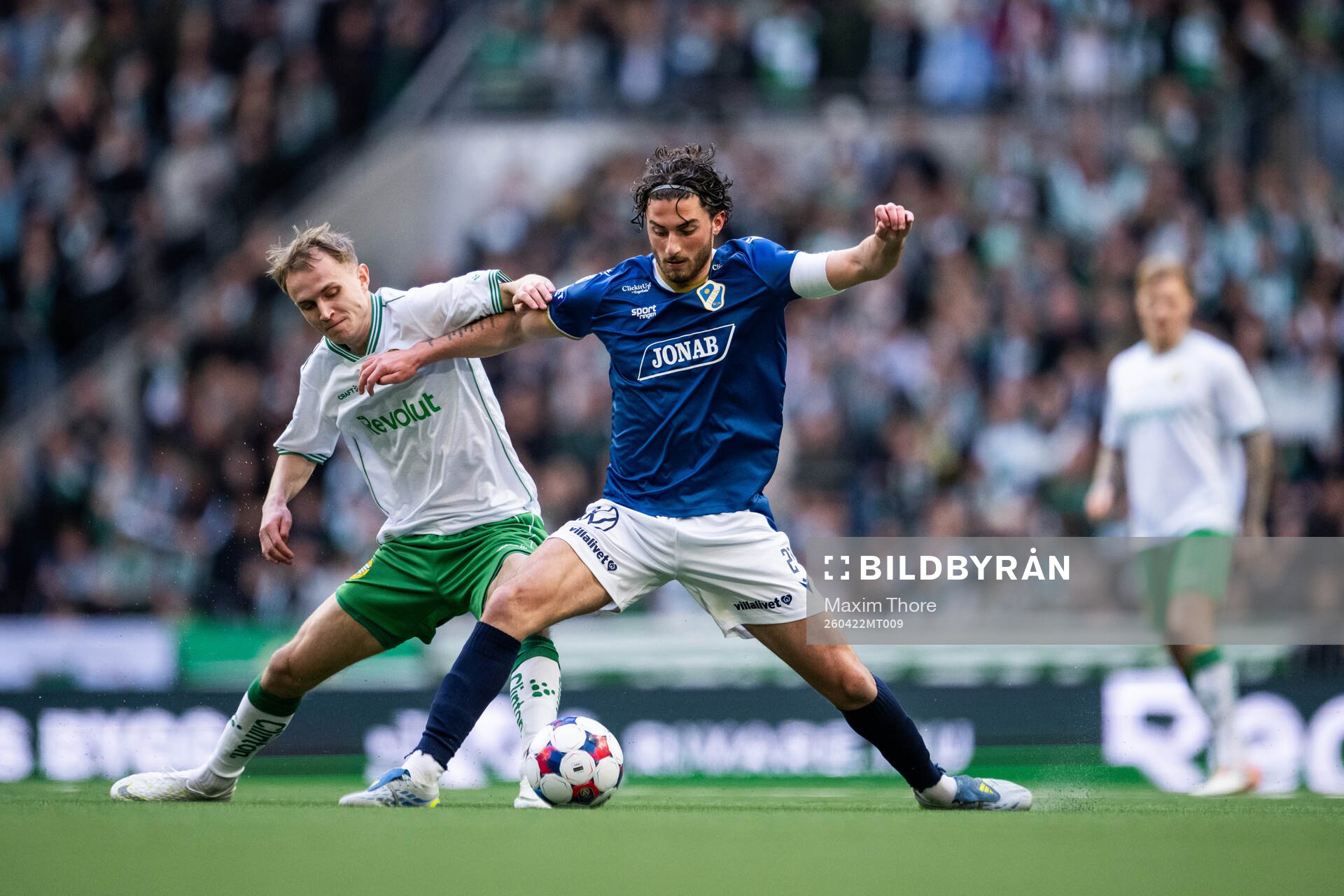 Hammarbys Victor Stange Lind och Halmstads Rocco Ascone