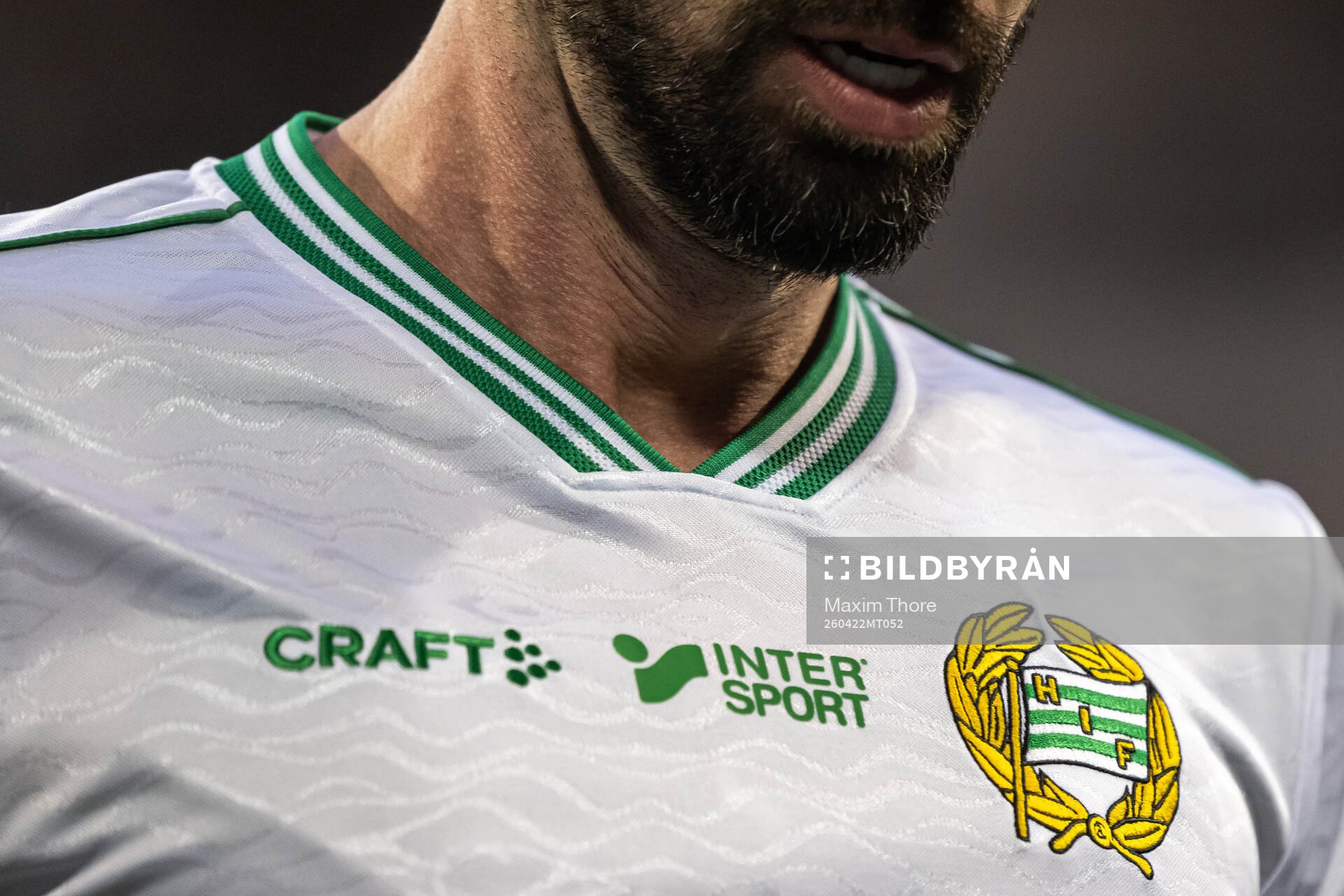 Hammarbys emblem på Nahir Besaras tröja
