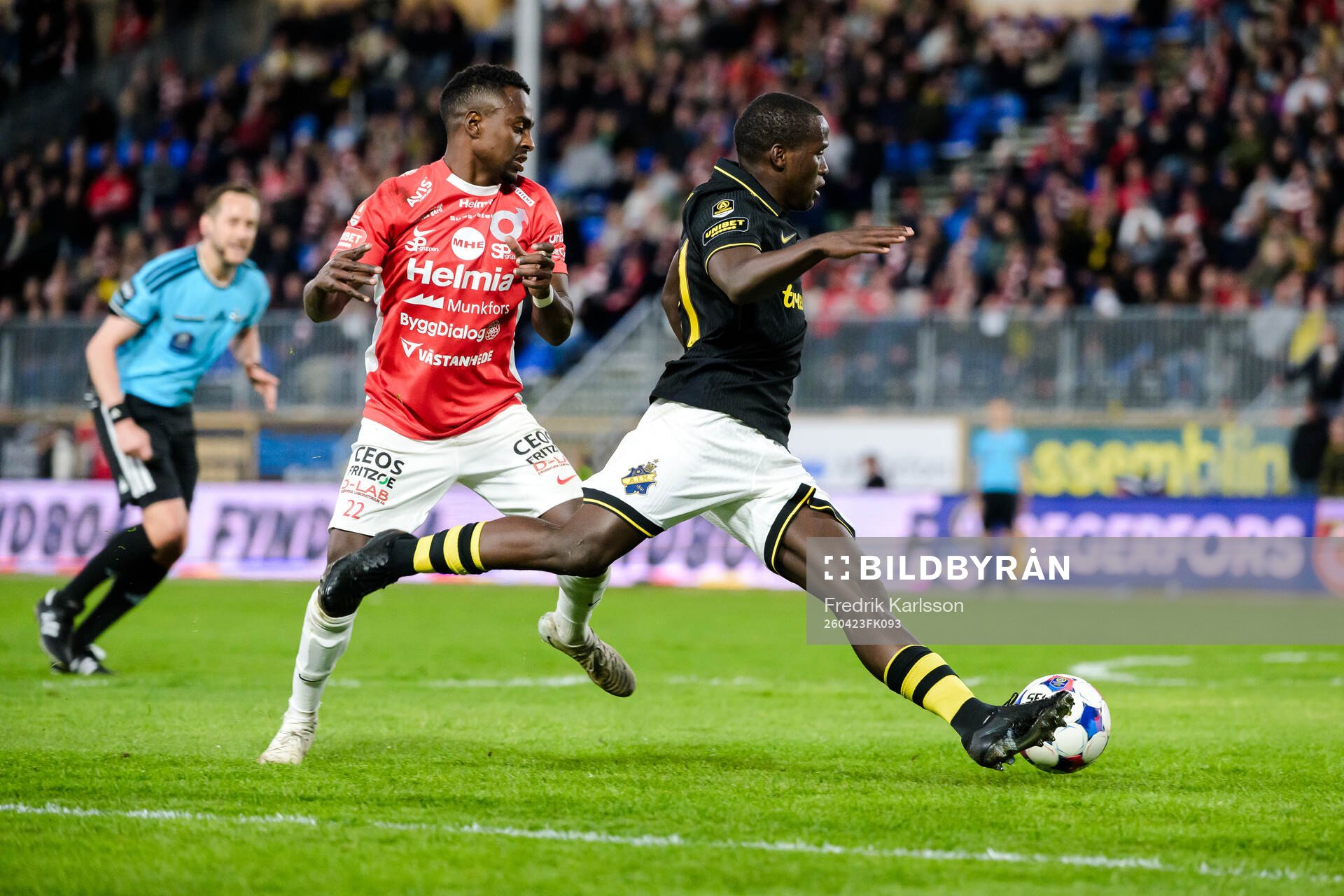 Degerfors Nahom Netabay och AIKs Stanley Wilson Omondi
