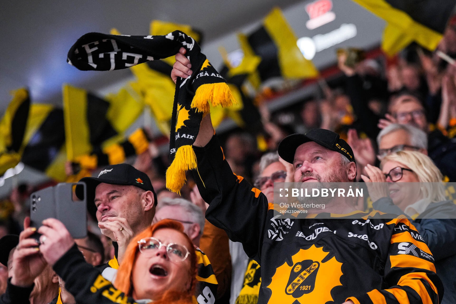 Skellefteås supportrar jublar
