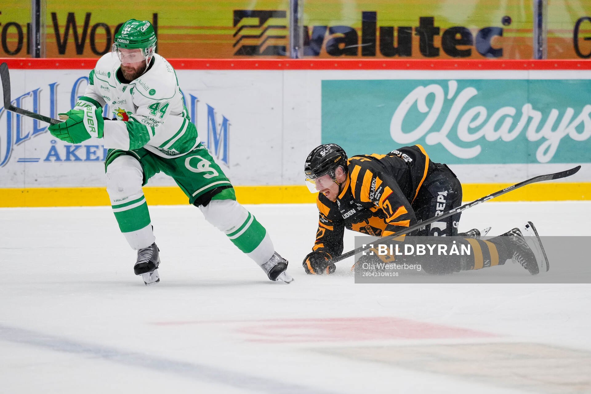 Rögles Calvin De Haan och Skellefteås Pär Lindholm