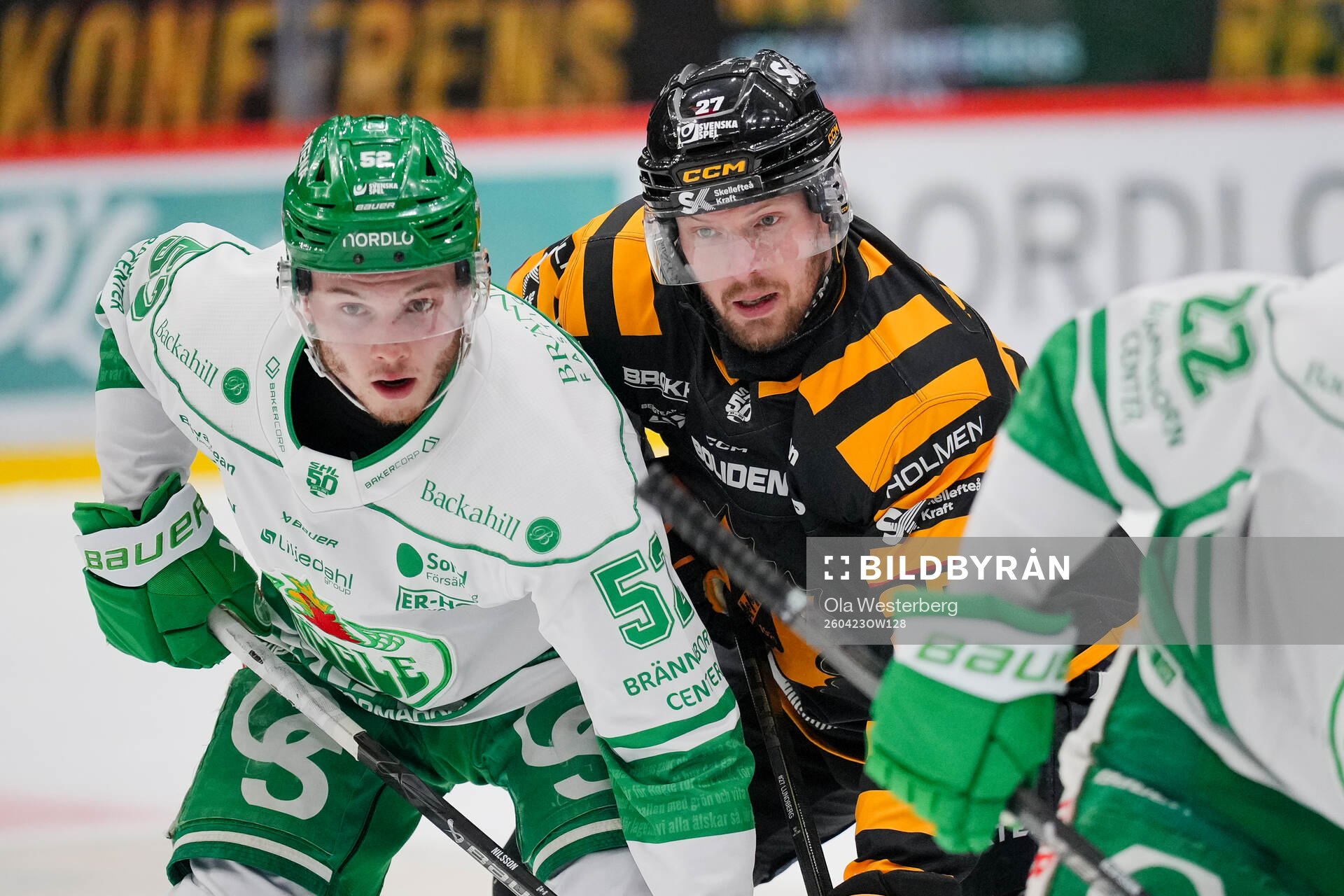 Rögles Felix Nilsson och Skellefteås Martin Lundberg