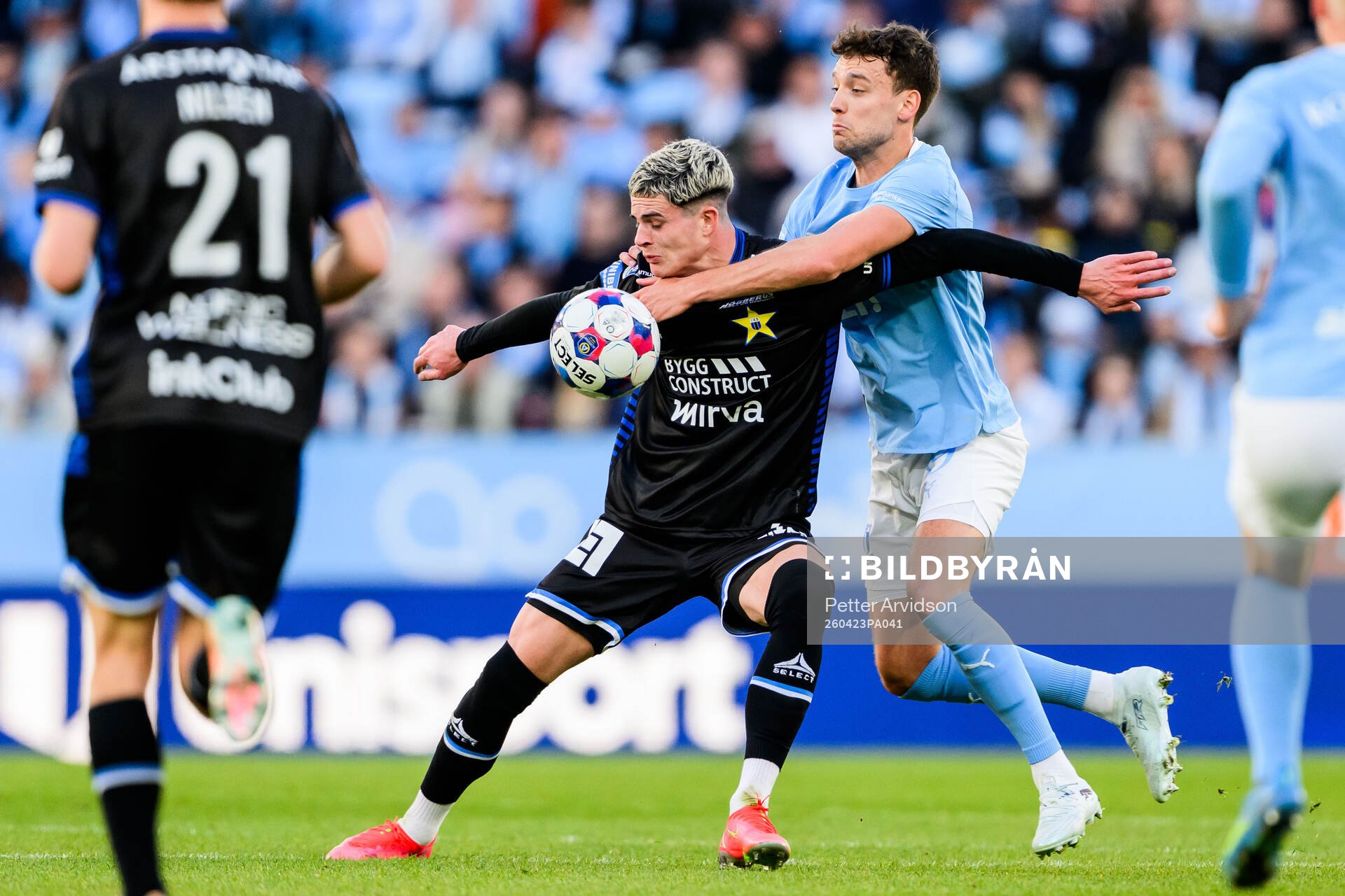 Sirius Robbie Ure och Malmö FFs Colin Rösler