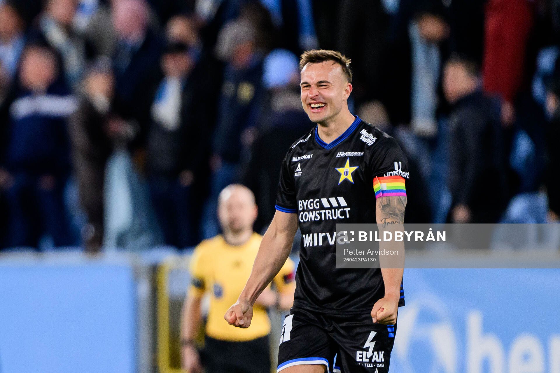Sirius Henrik Rönnlöf Castegren jublar