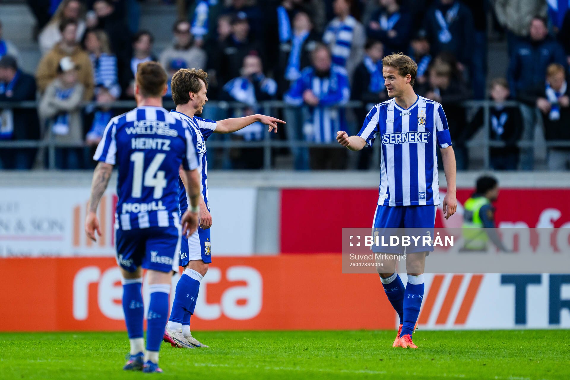 IFK Göteborgs August Erlingmark deppar