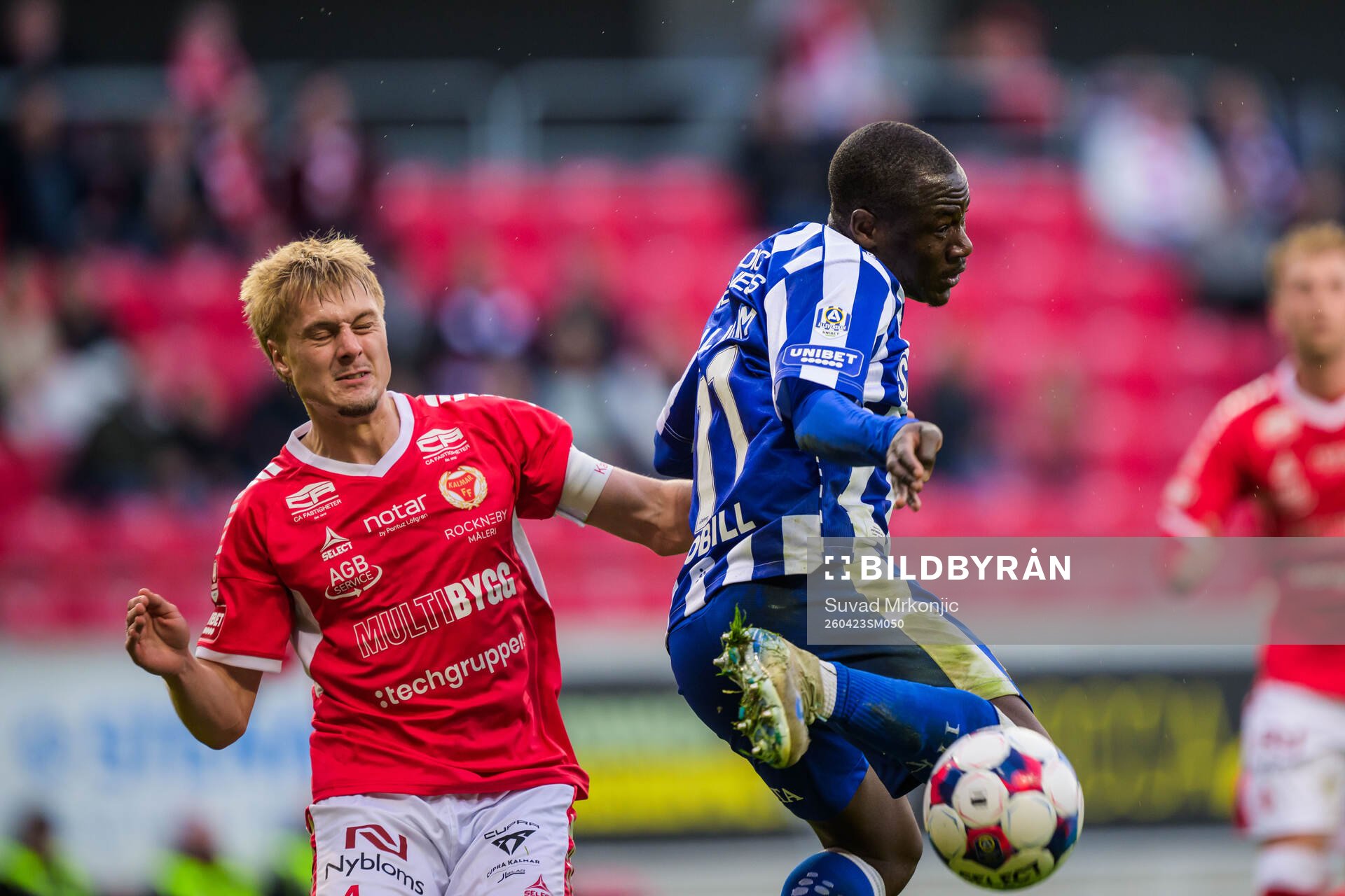 Kalmars Rony Jansson och IFK Göteborgs Saidou Alioum