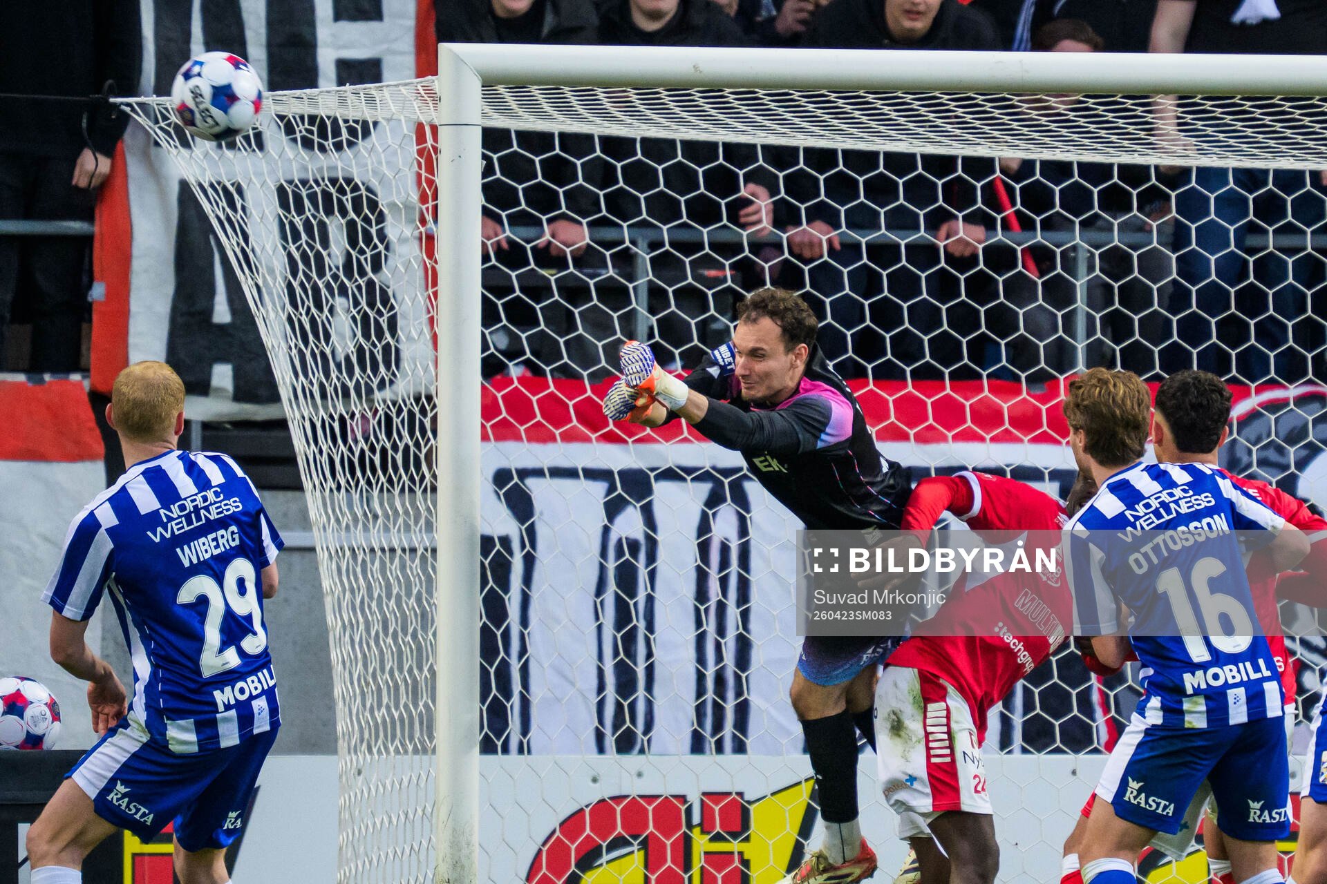 IFK Göteborgs målvakt Elis Bishesari
