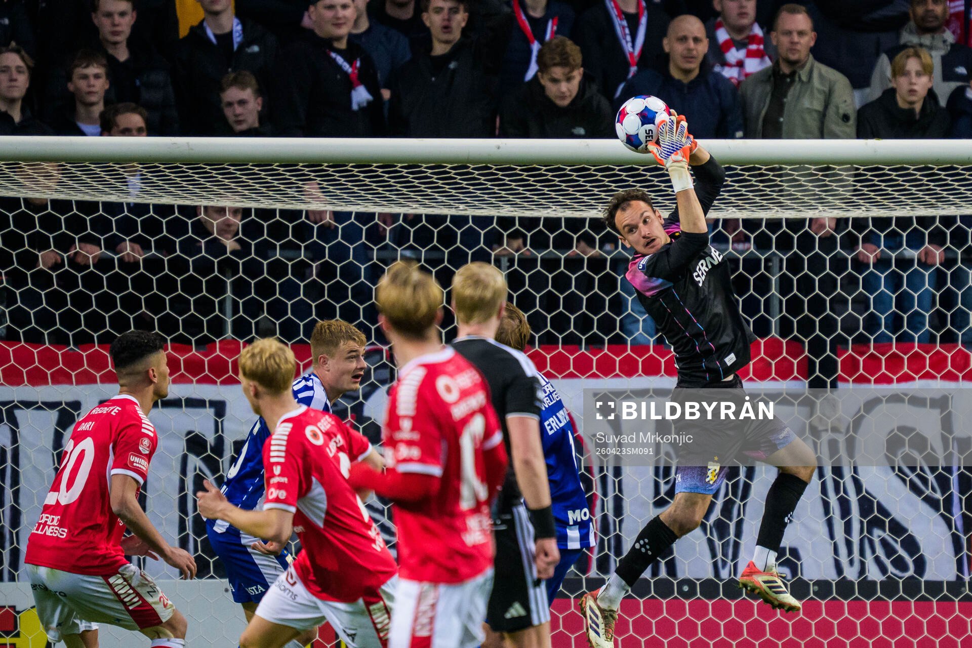 IFK Göteborgs målvakt Elis Bishesari