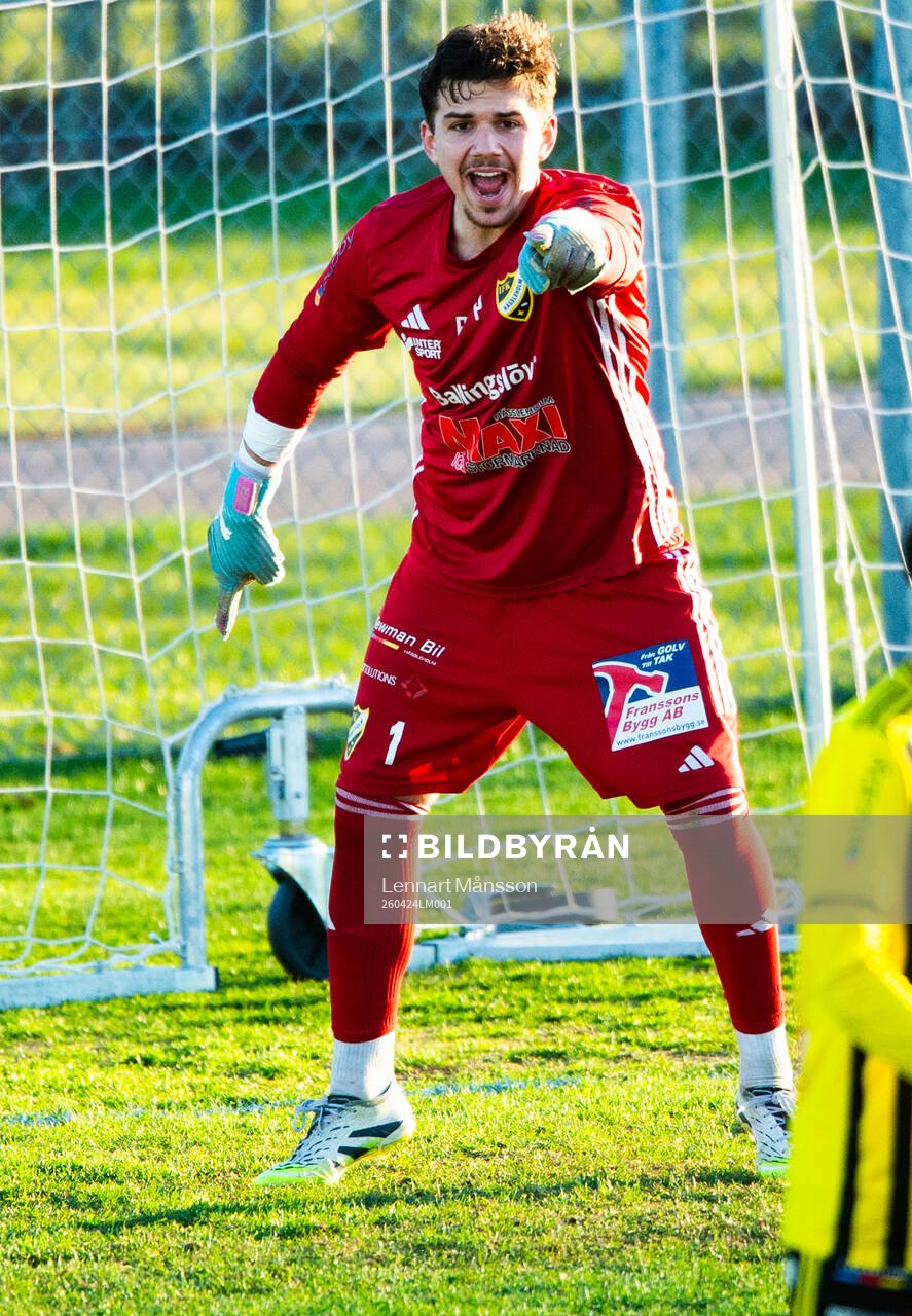 IFK Hässleholms målvakt Ermal Jashanica (f.2009) i