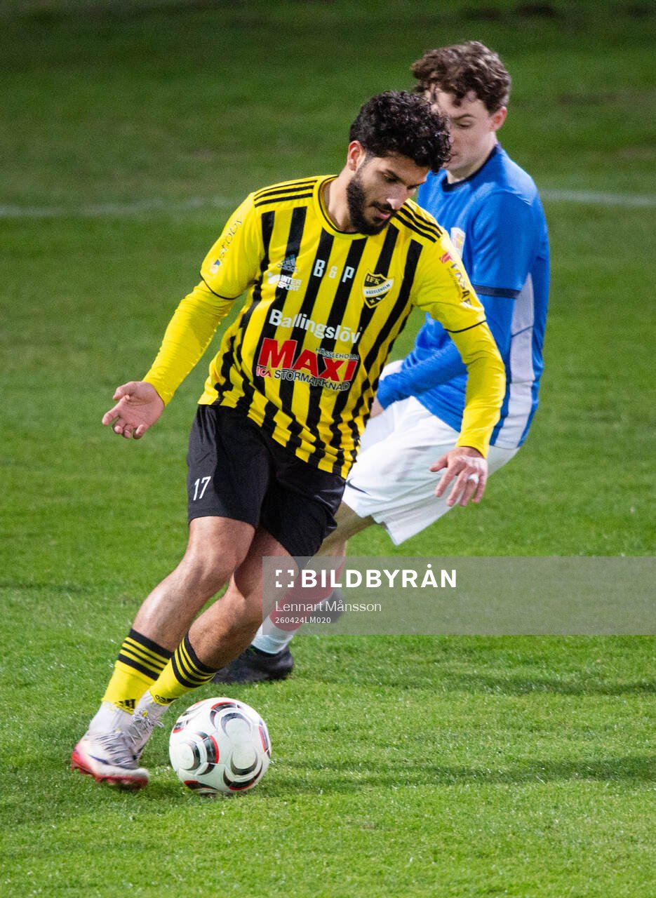 IFK Hässleholms Mustafa Owaid i matchen i division 3