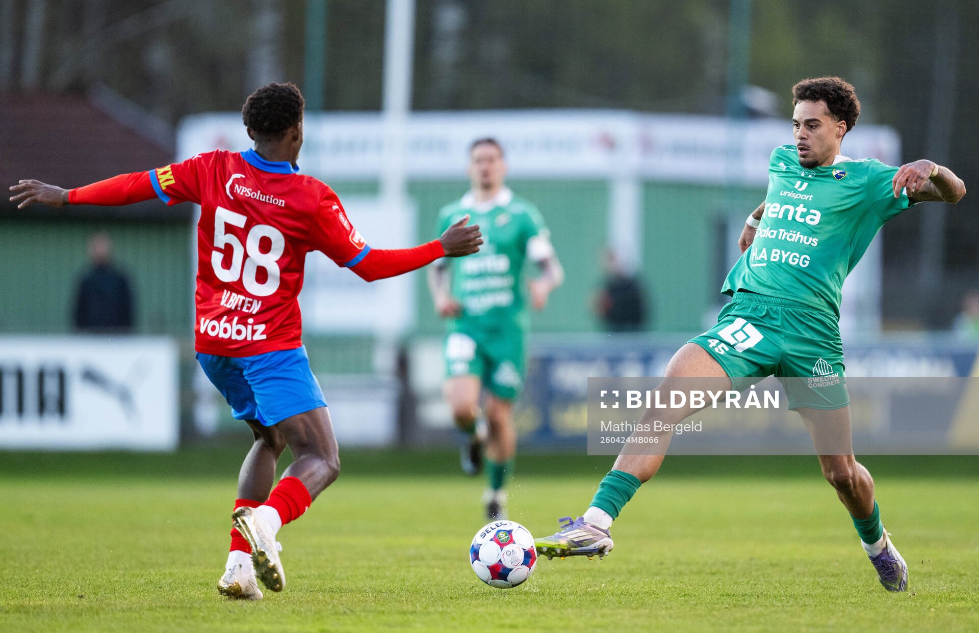 Helsingborgs Clancy Valere Biten och Ljungskiles Isaac
