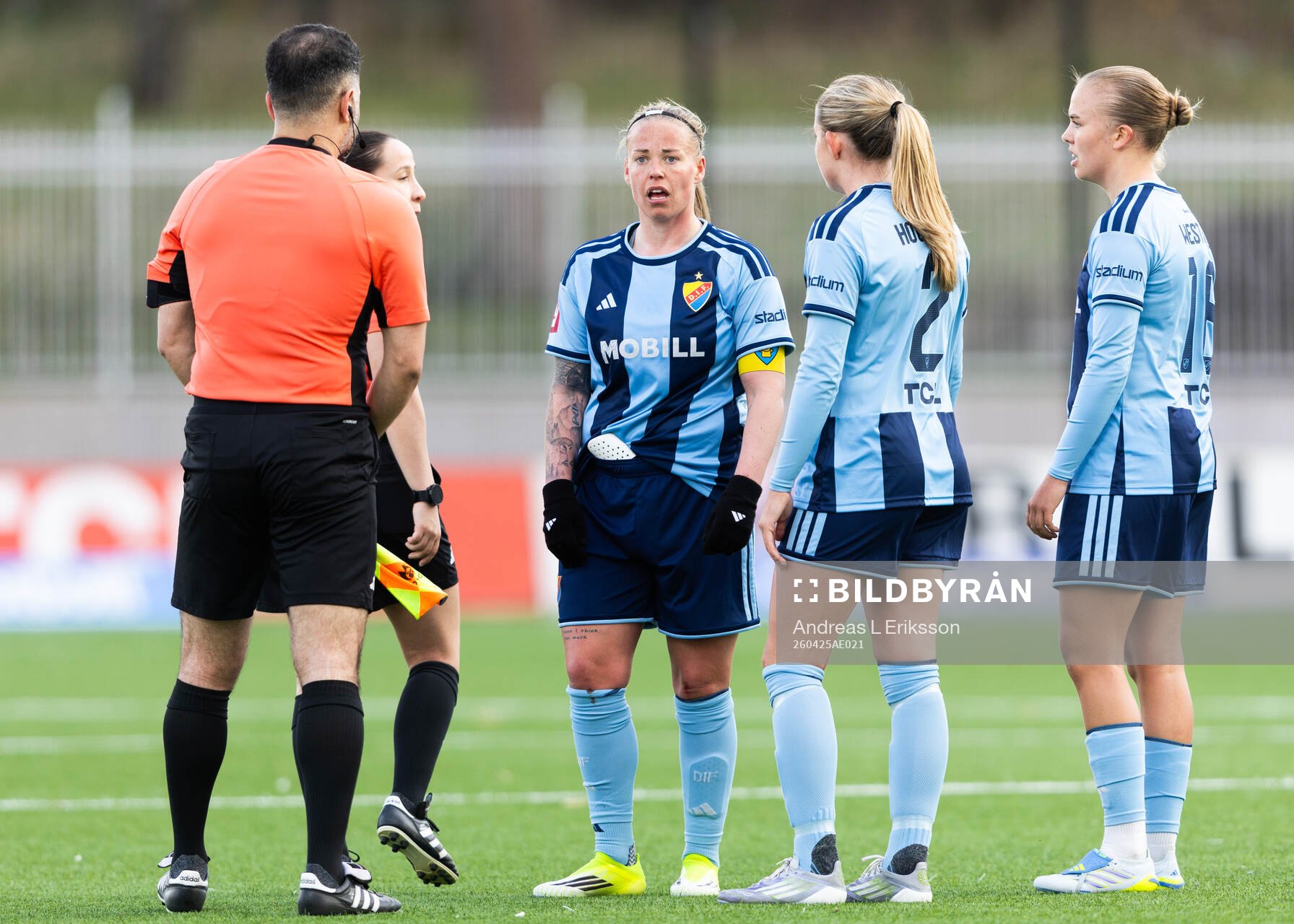 Djurgårdens Therese Åsland, Emma Holmqvist och Lucia