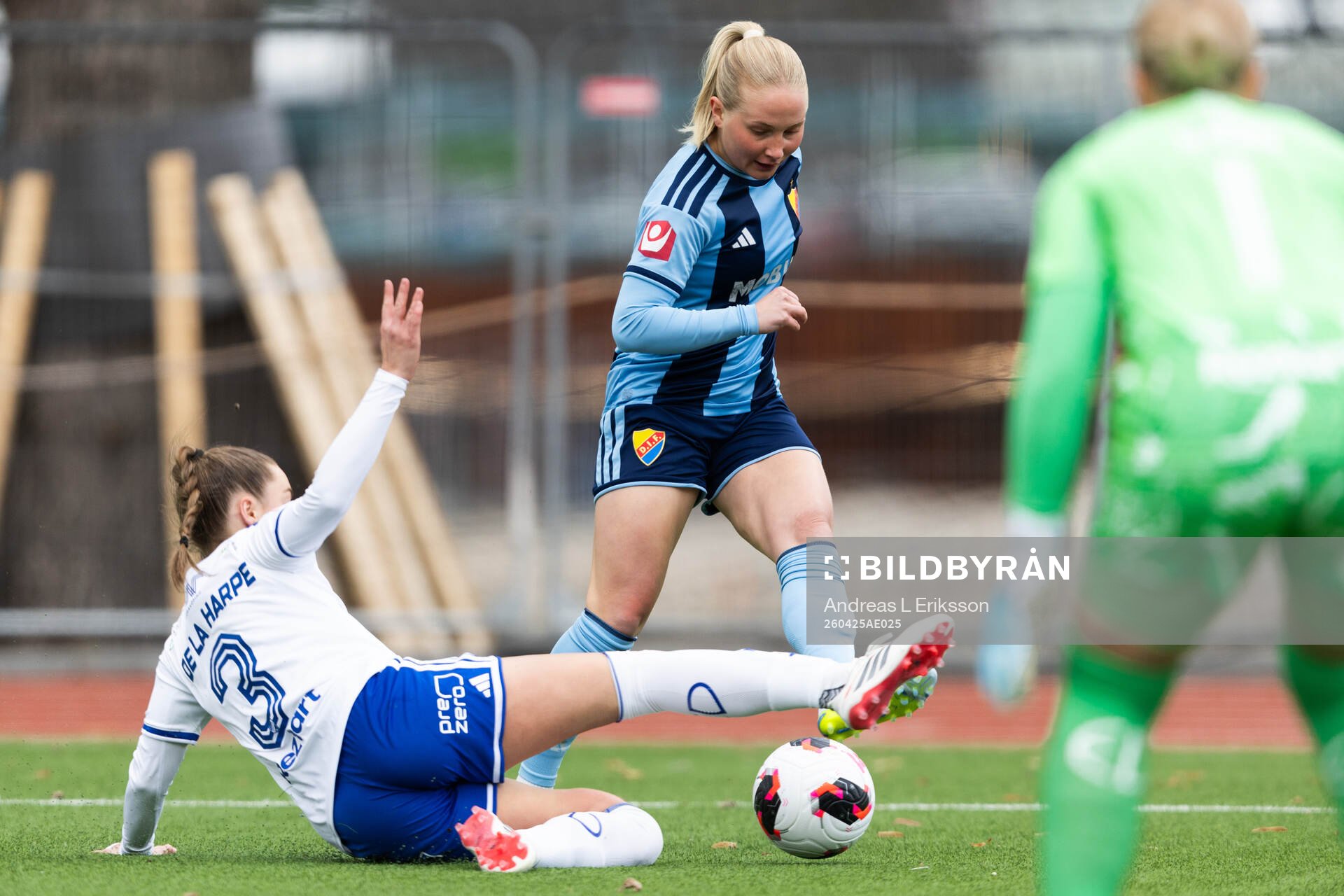 IFK Norrköpings Deborah-Anne De la Harpe och Djurgårdens