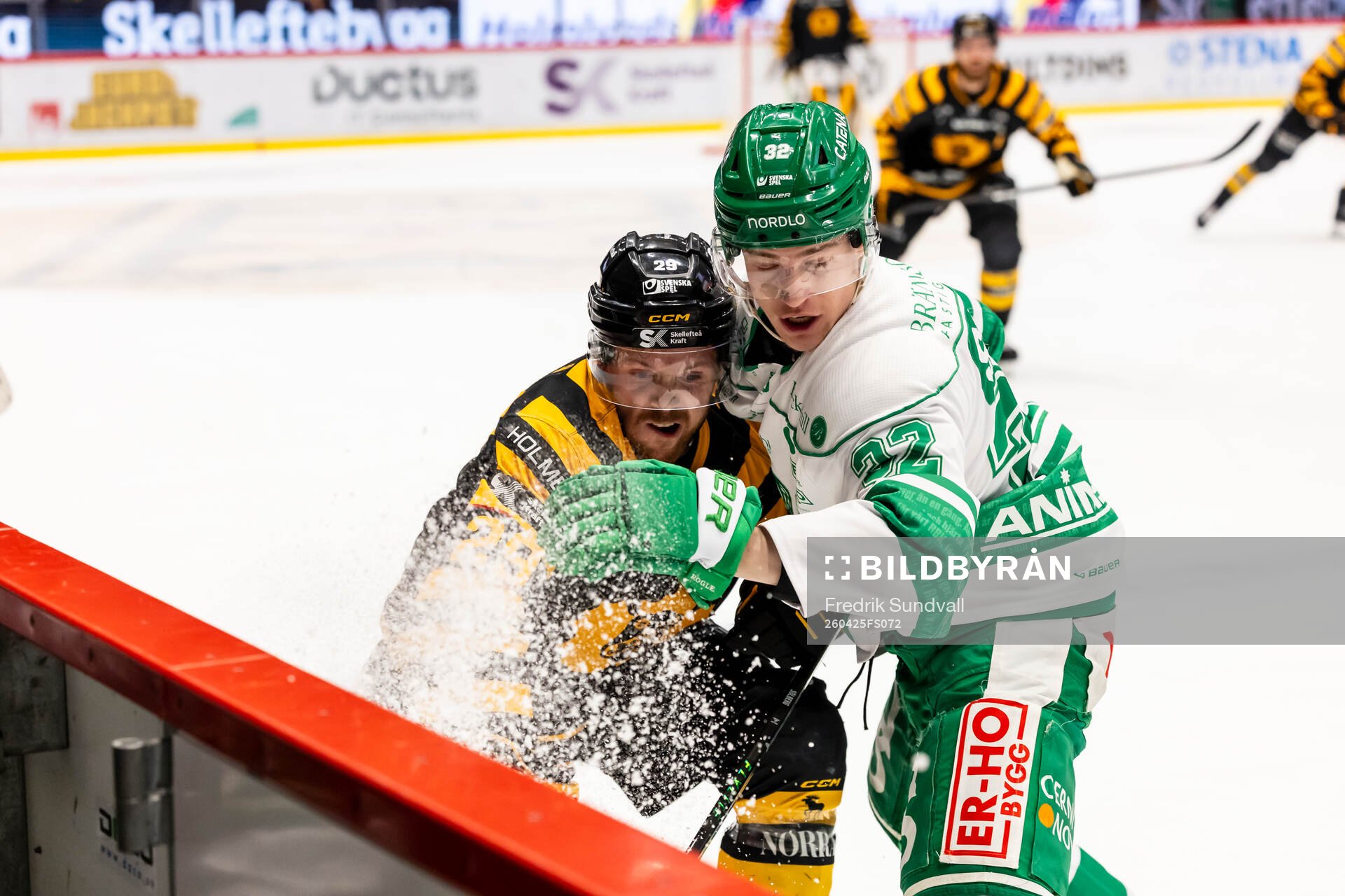 Skellefteås Mikkel Aagaard  och Rögles Isac Solberg