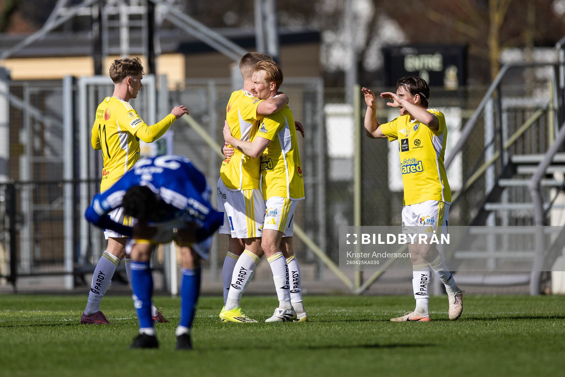Falkenbergs spelare jublar
