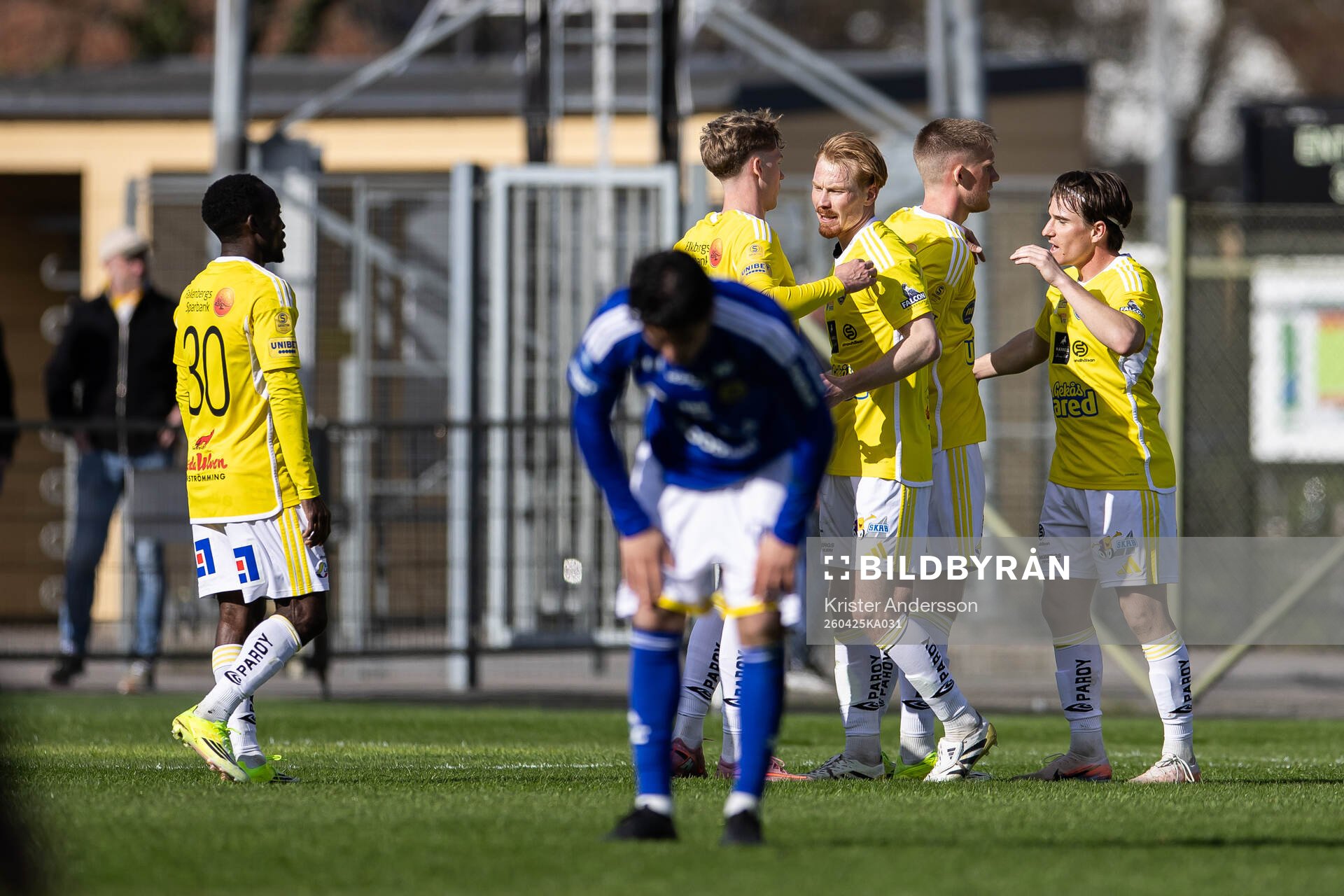 Falkenbergs spelare jublar