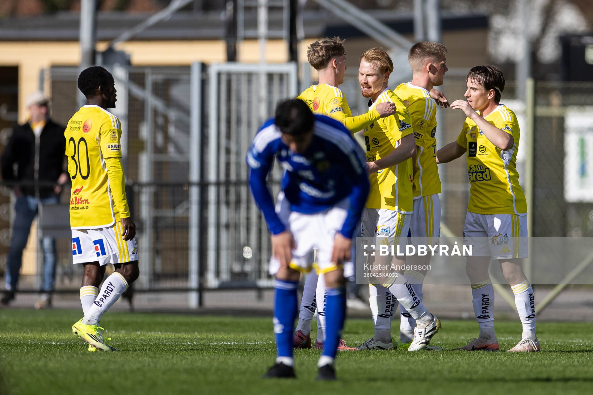 Falkenbergs spelare jublar