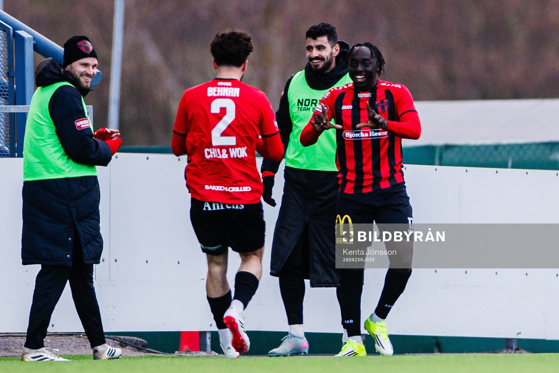 Nordic United FCs Kalipha Jawla jublar