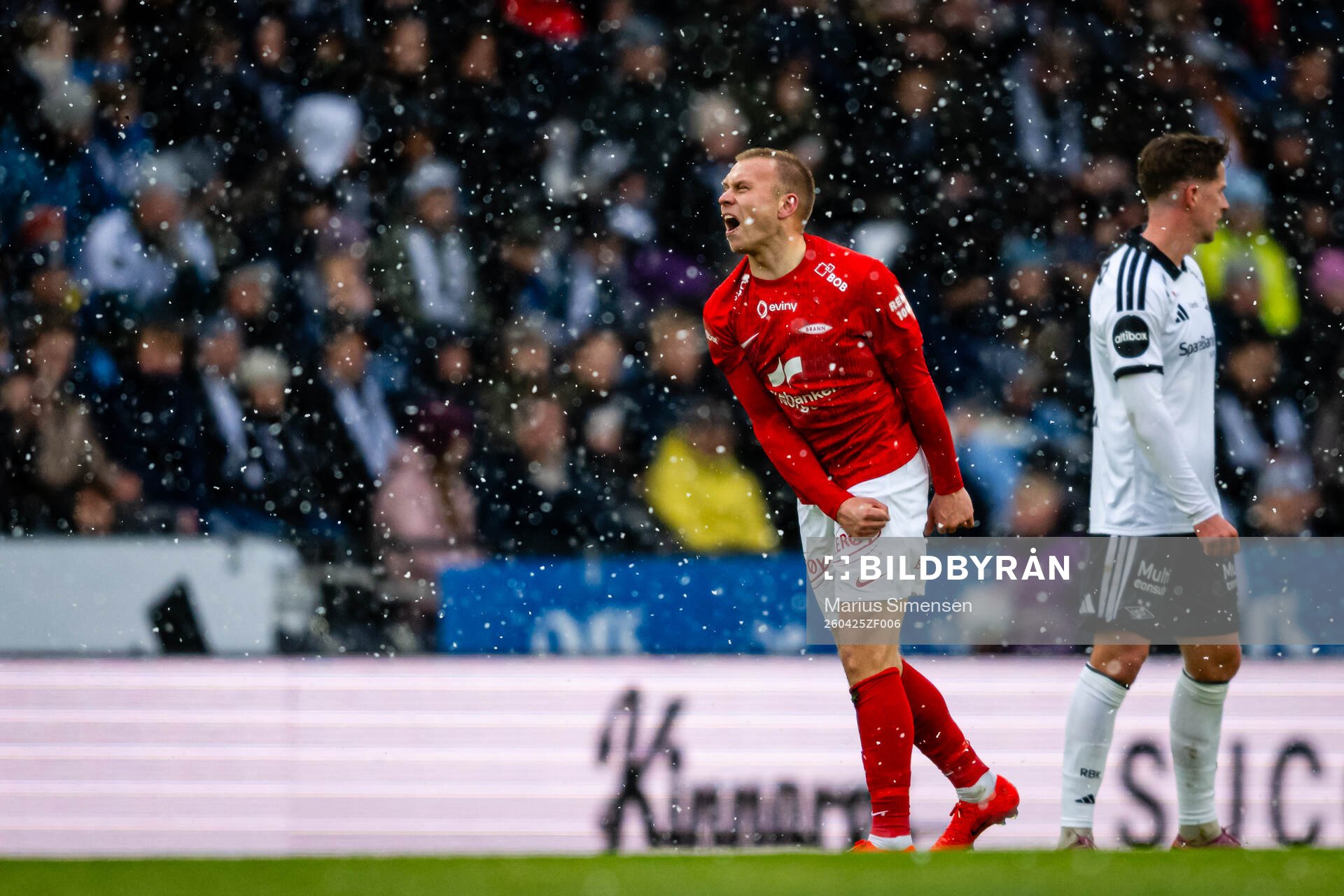 Jon Dagur Thorsteinsson of Brann celebrates