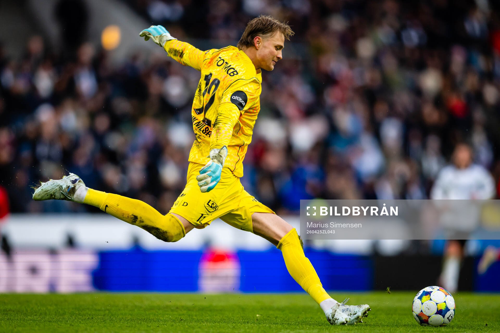 Goalkeeper Simen Vidtun Nilsen of Brann