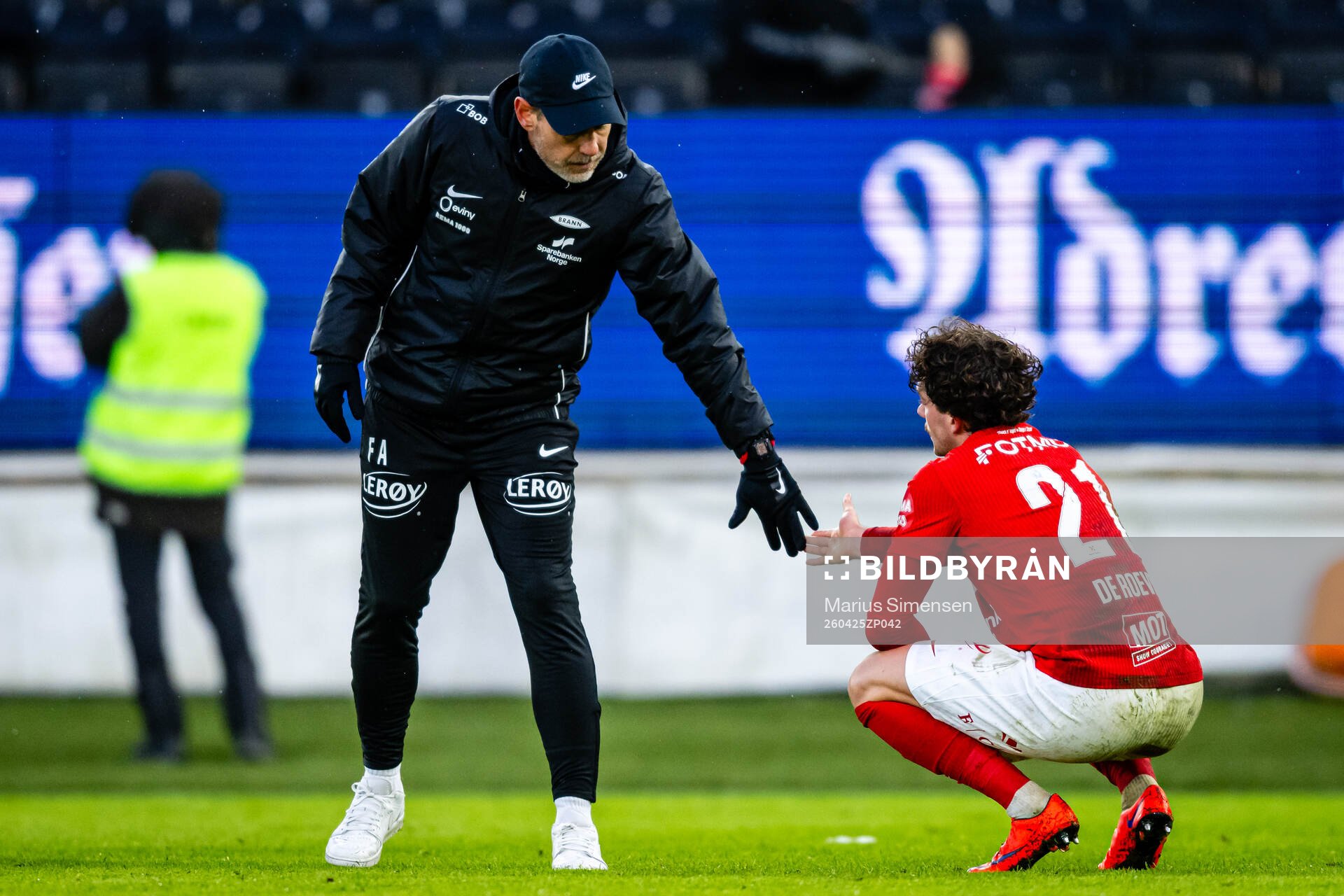 Head coach Freyr Alexandersson and Denzel De Roeve of Brann