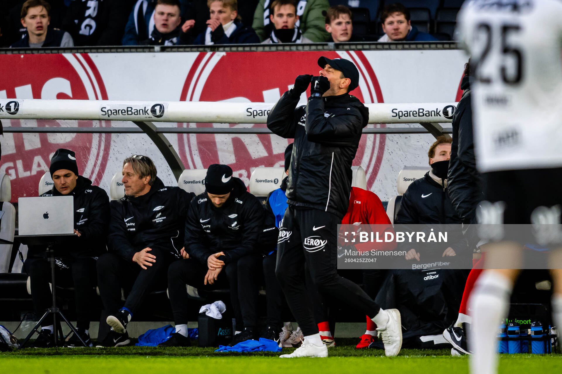 Head coach Freyr Alexandersson of Brann reacts