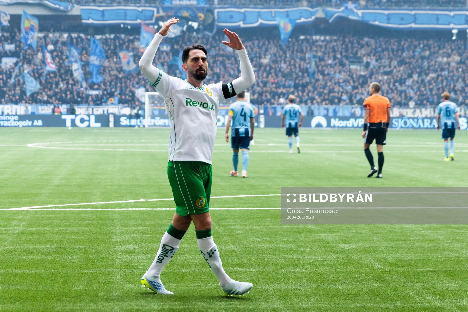 Hammarbys Nahir Besara jublar