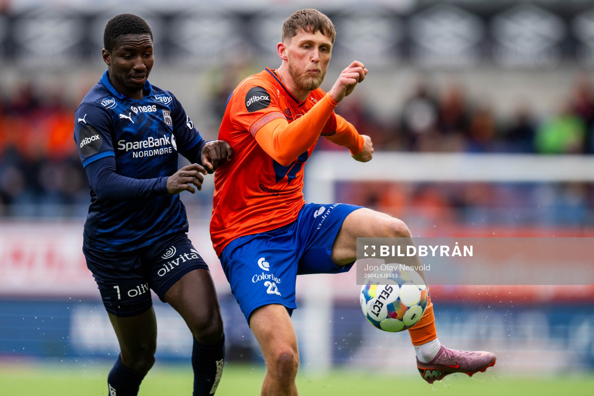 Mustapha Isah of Kristiansund and Emil Engqvist of Aalesund