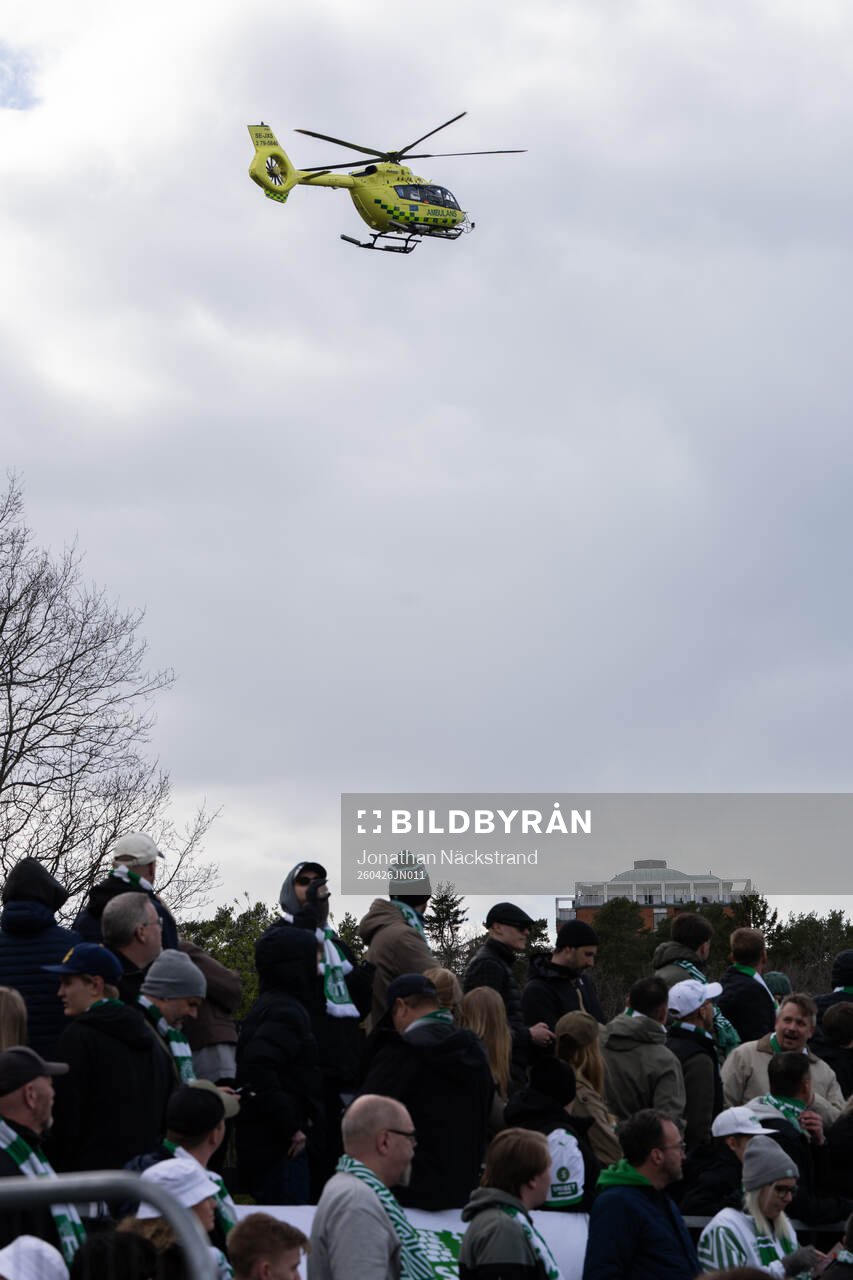 En ambulanshelikopter