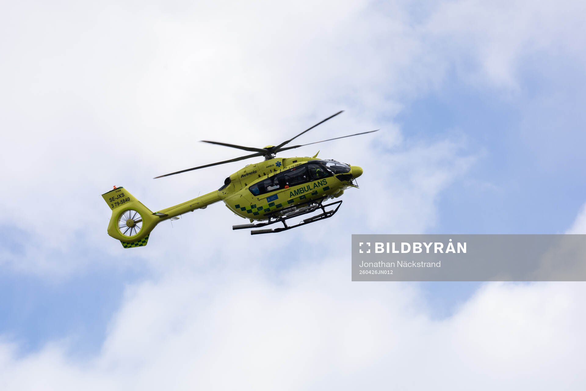 En ambulanshelikopter