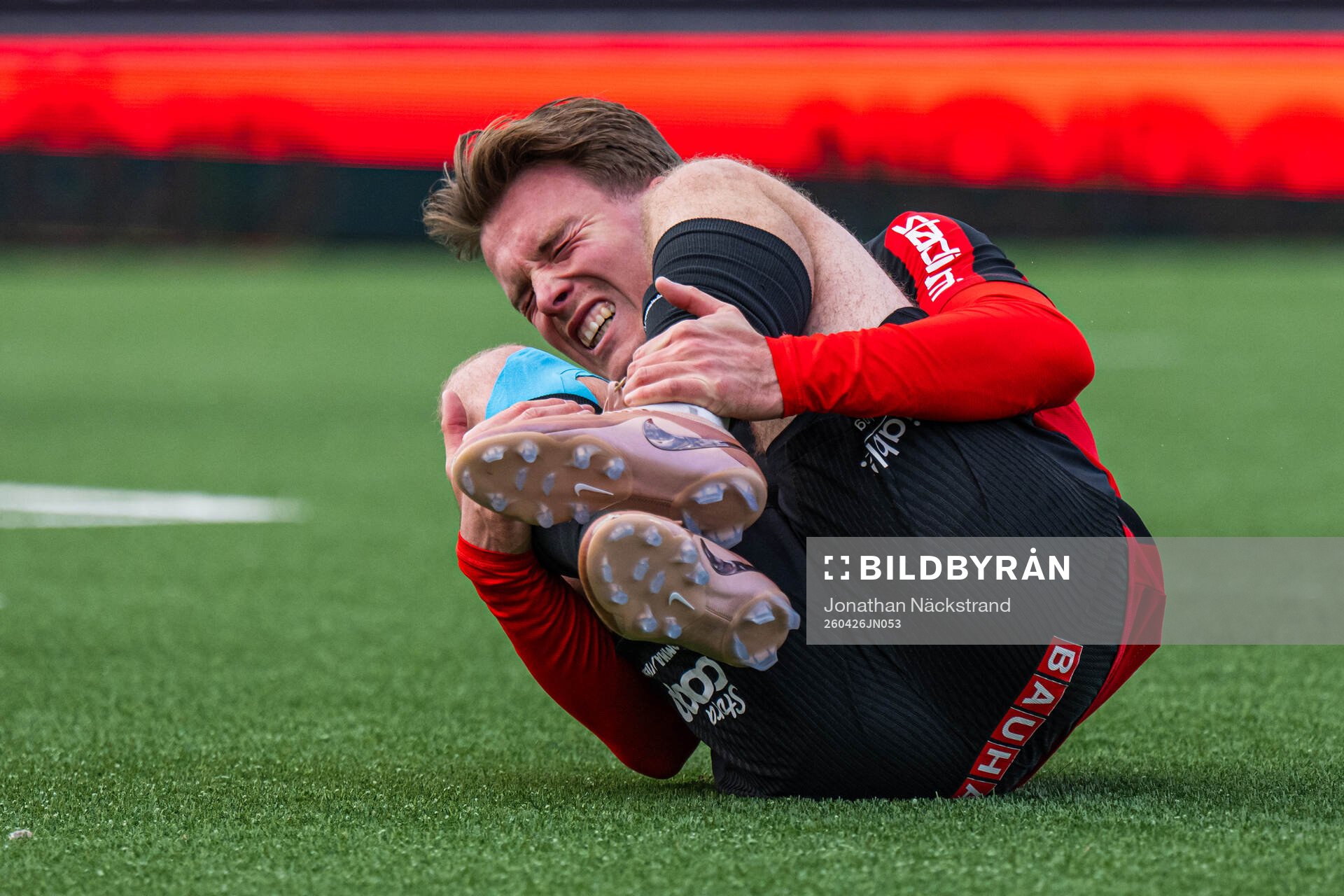 Brommapojkarnas Kaare Brøckner Barslund har ont