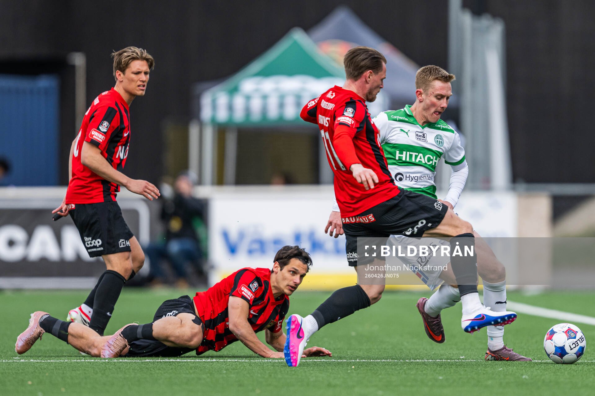 Brommapojkarnas Rasmus Örqvist och Västerås Karl
