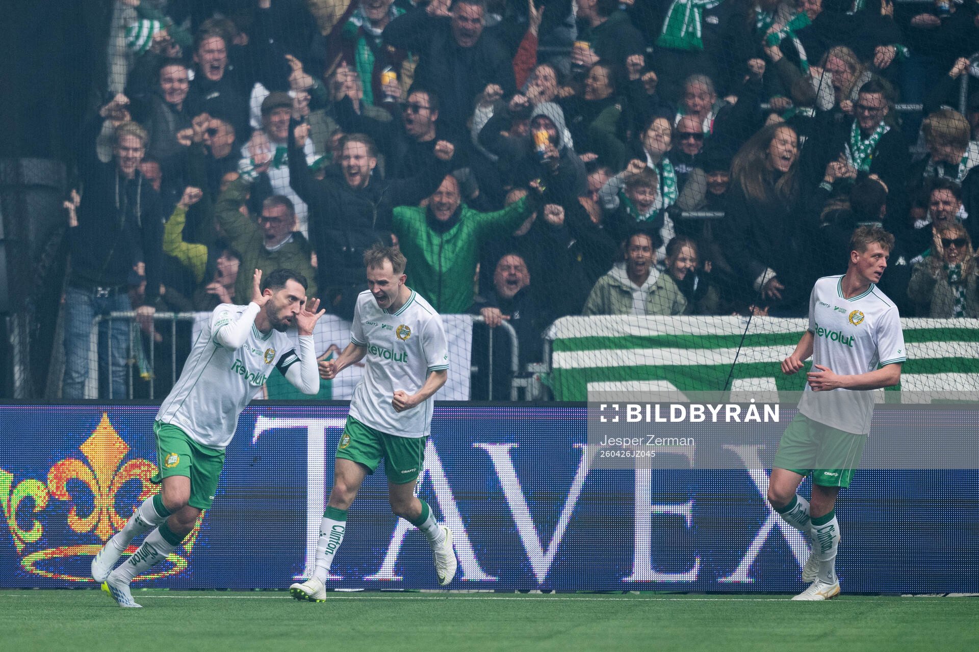 Hammarbys Nahir Besara jublar