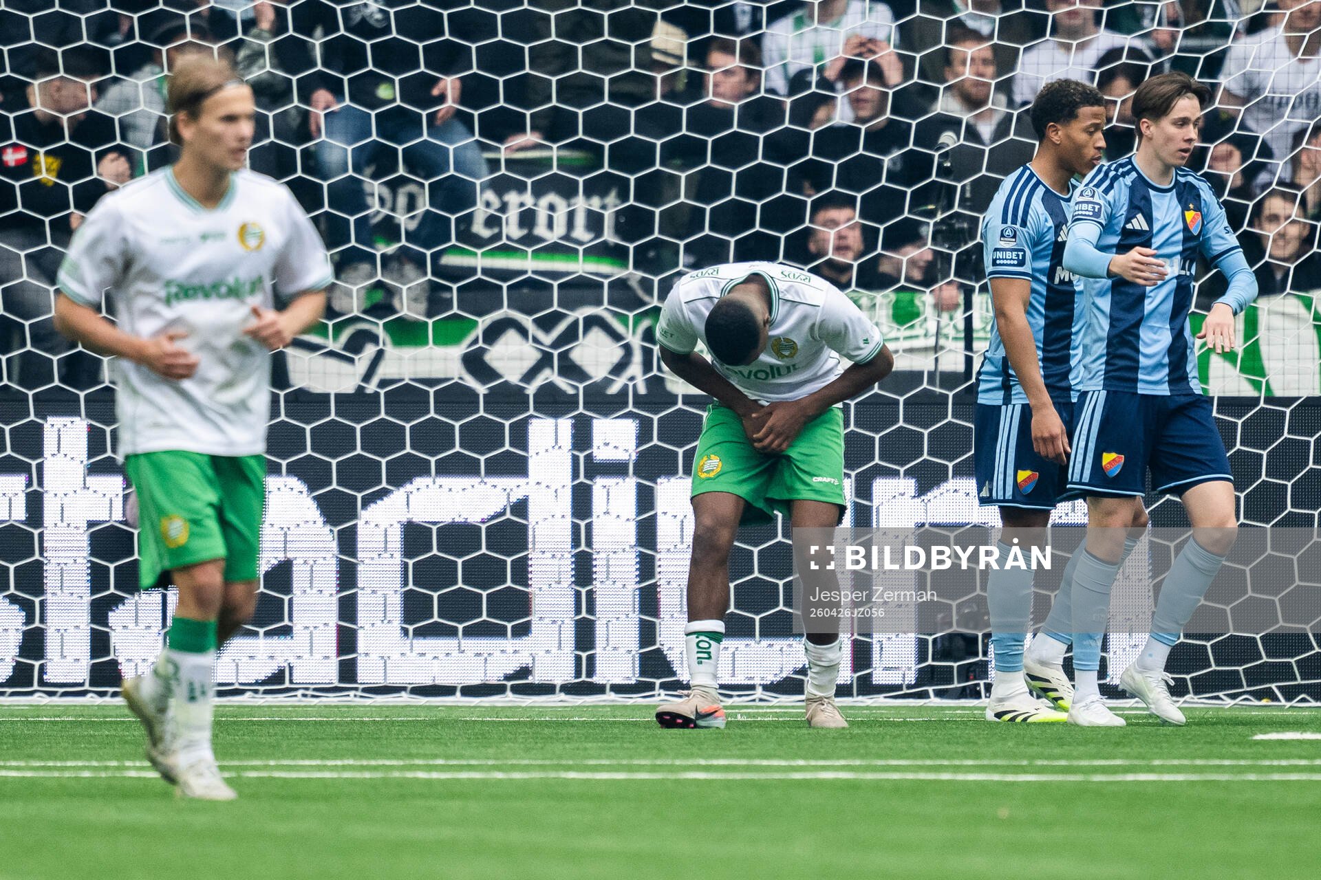 Hammarbys Paulos Abraham har ont