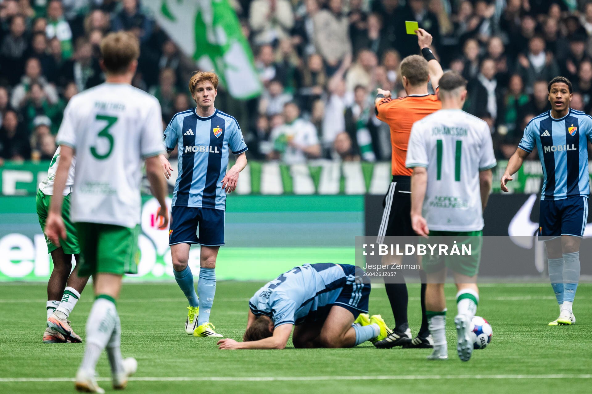 Djurgårdens Peter Langhoff tilldelas en varning