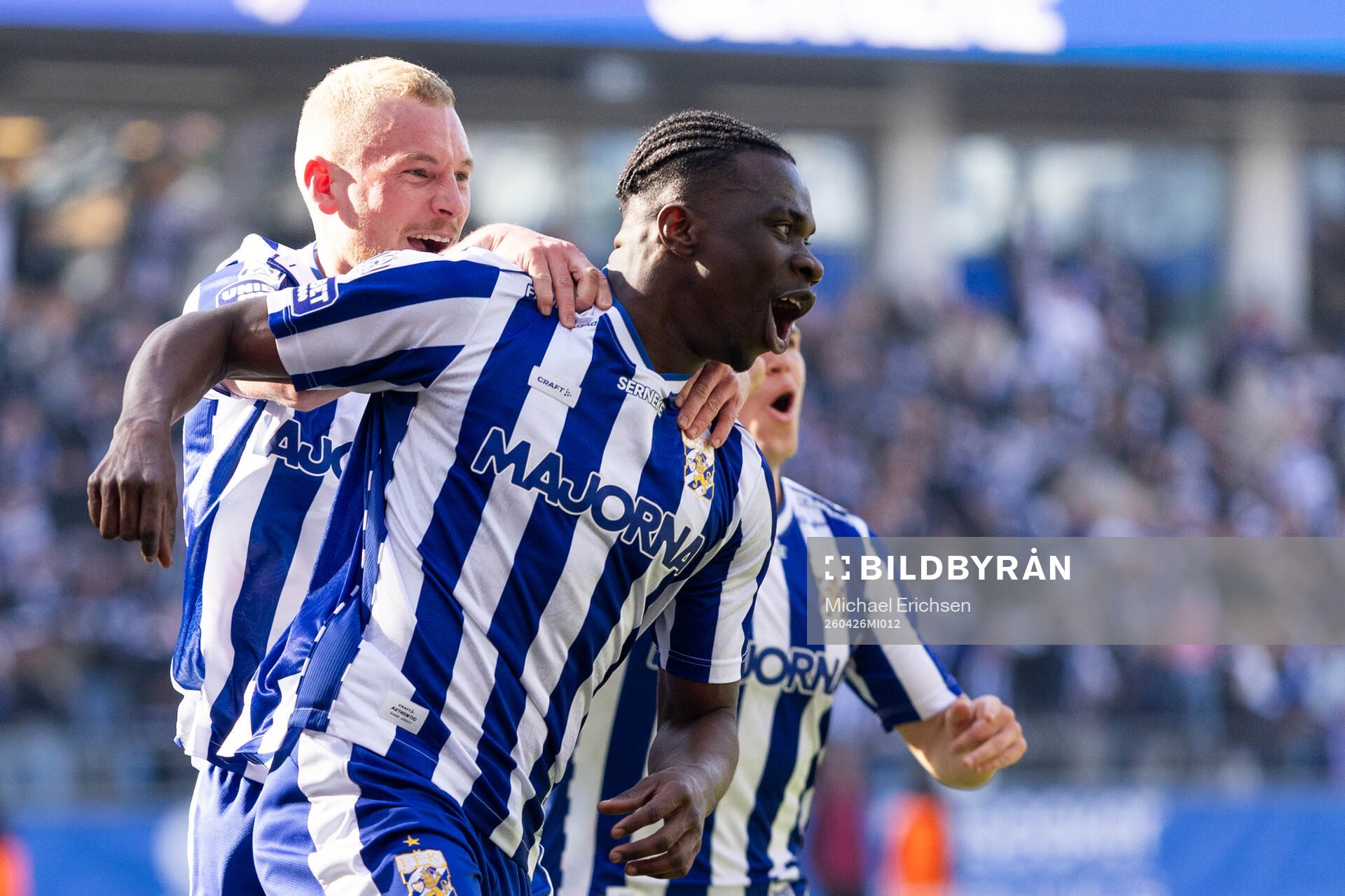IFK Göteborgs Rockson Yeboah jublar med lagkamrater