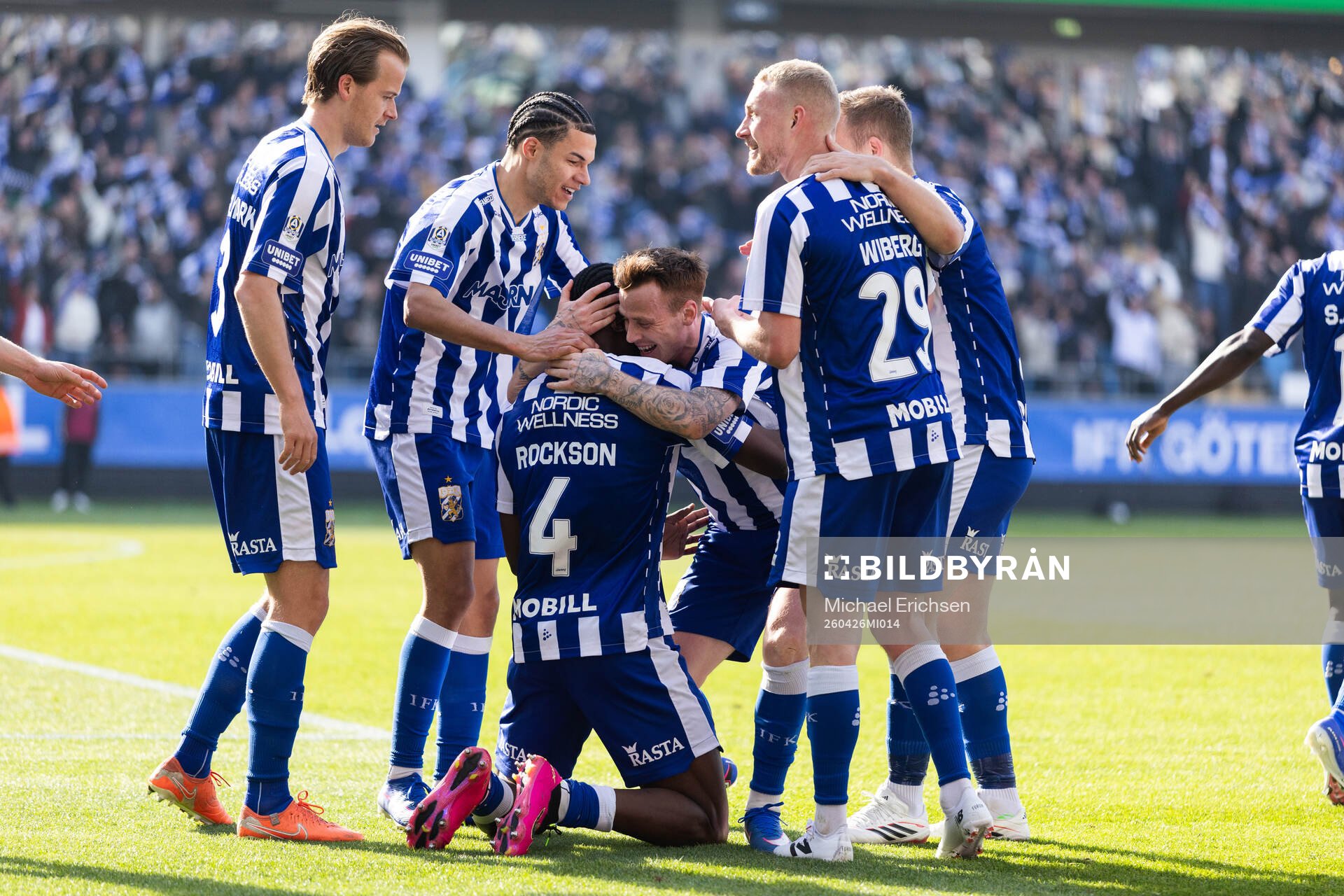 IFK Göteborgs Rockson Yeboah jublar med lagkamrater
