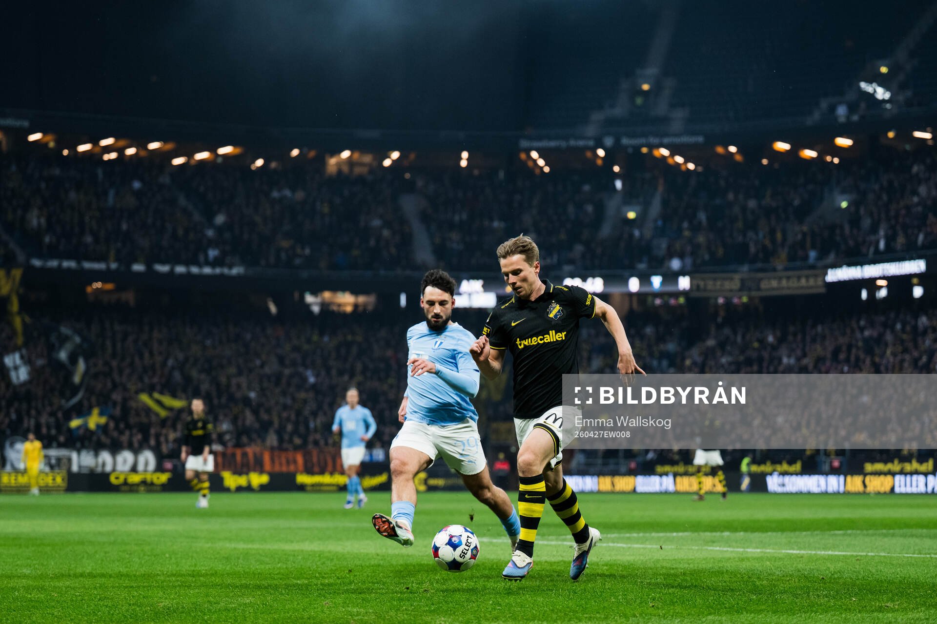 Malmö FFs Sead Haksabanovic och AIKs Johan Hove