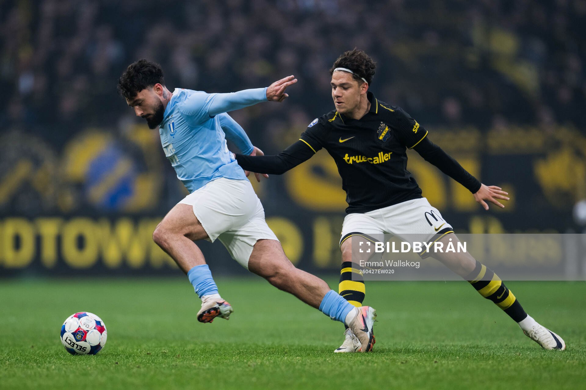 Malmö FFs Sead Haksabanovic och AIKs Charlie Pavey