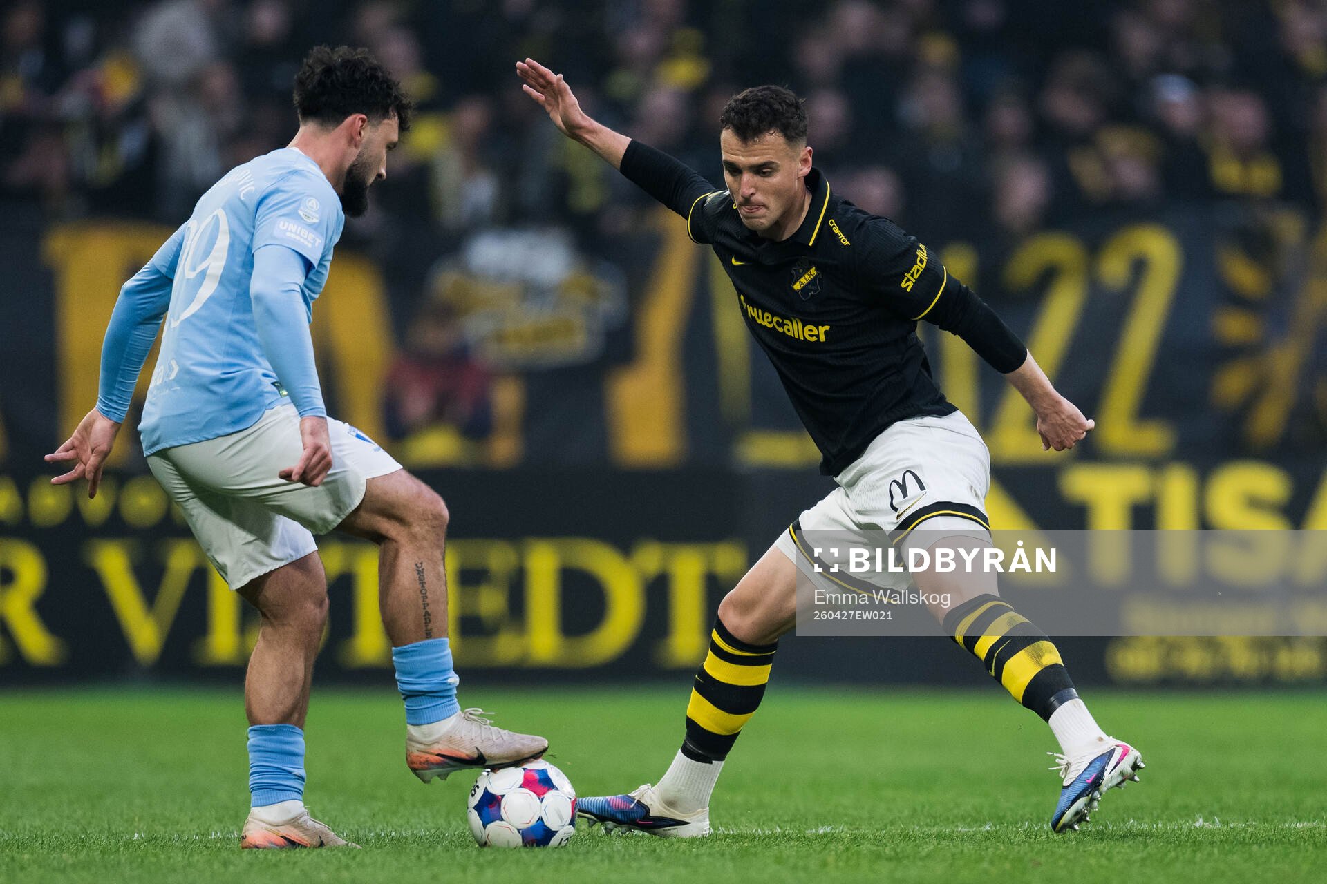 Malmö FFs Sead Haksabanovic och AIKs Áron Csongvai
