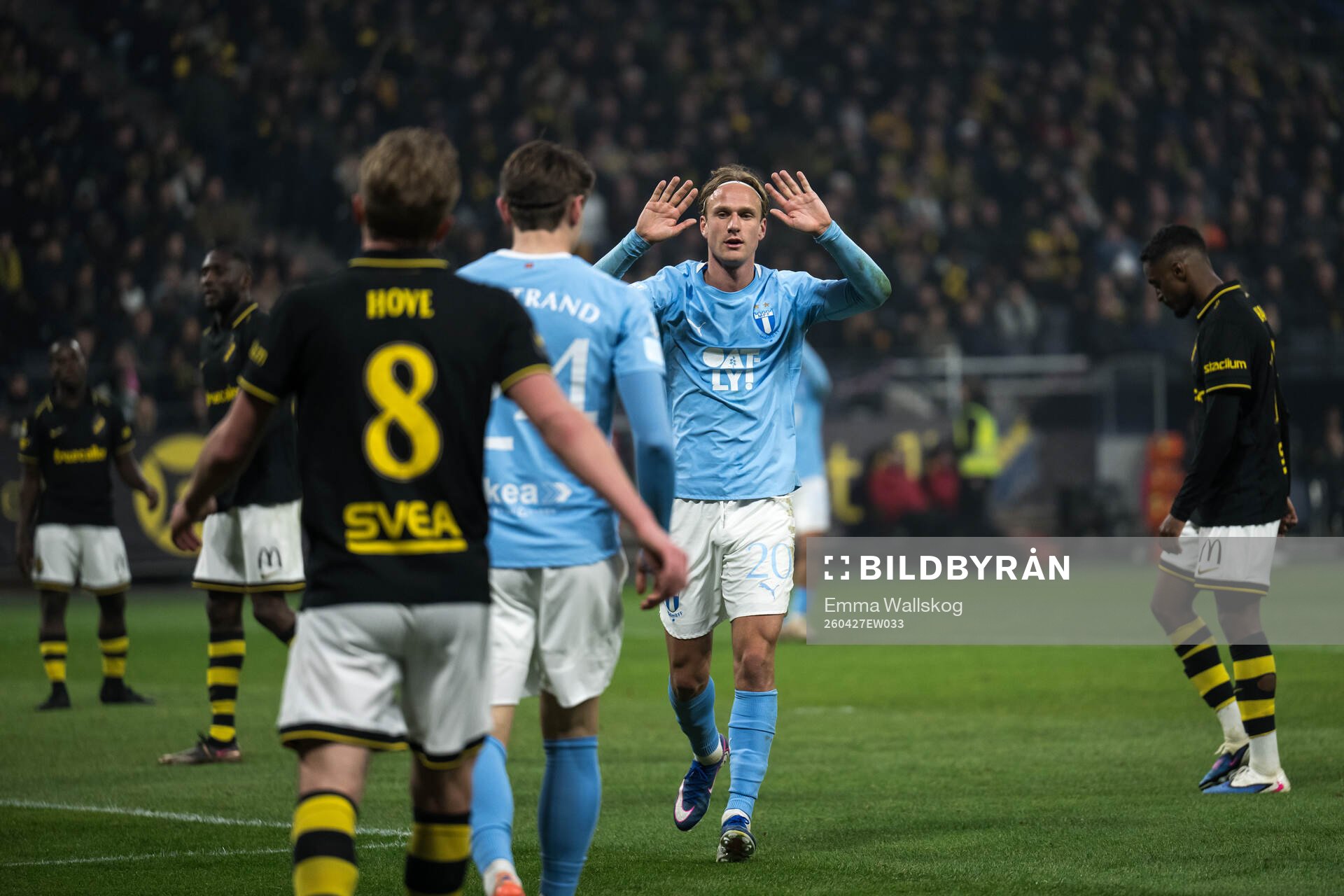 Malmö FFs Oscar Sjöstrand och Malmö FFs Erik Botheim