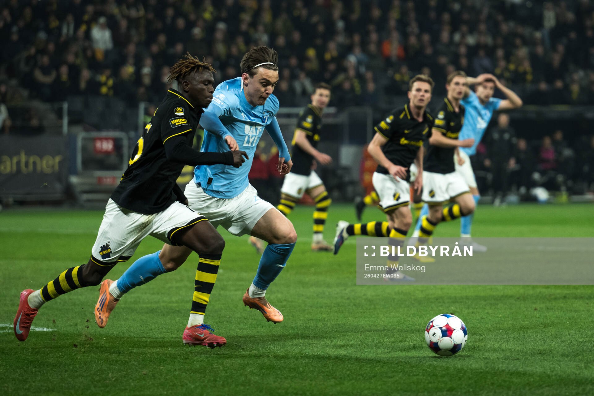 AIKs Zadok Yohanna och Malmö FFs Oscar Sjöstrand