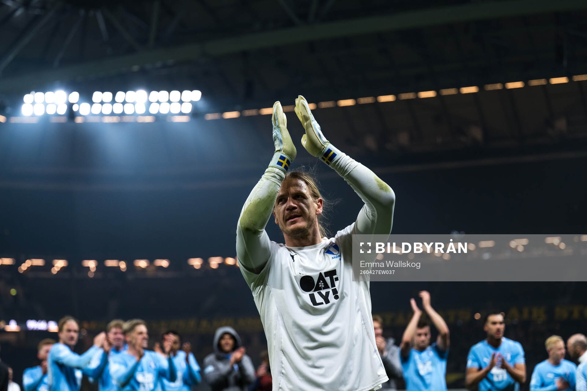 Malmö FFs målvakt Johan Dahlin jublar