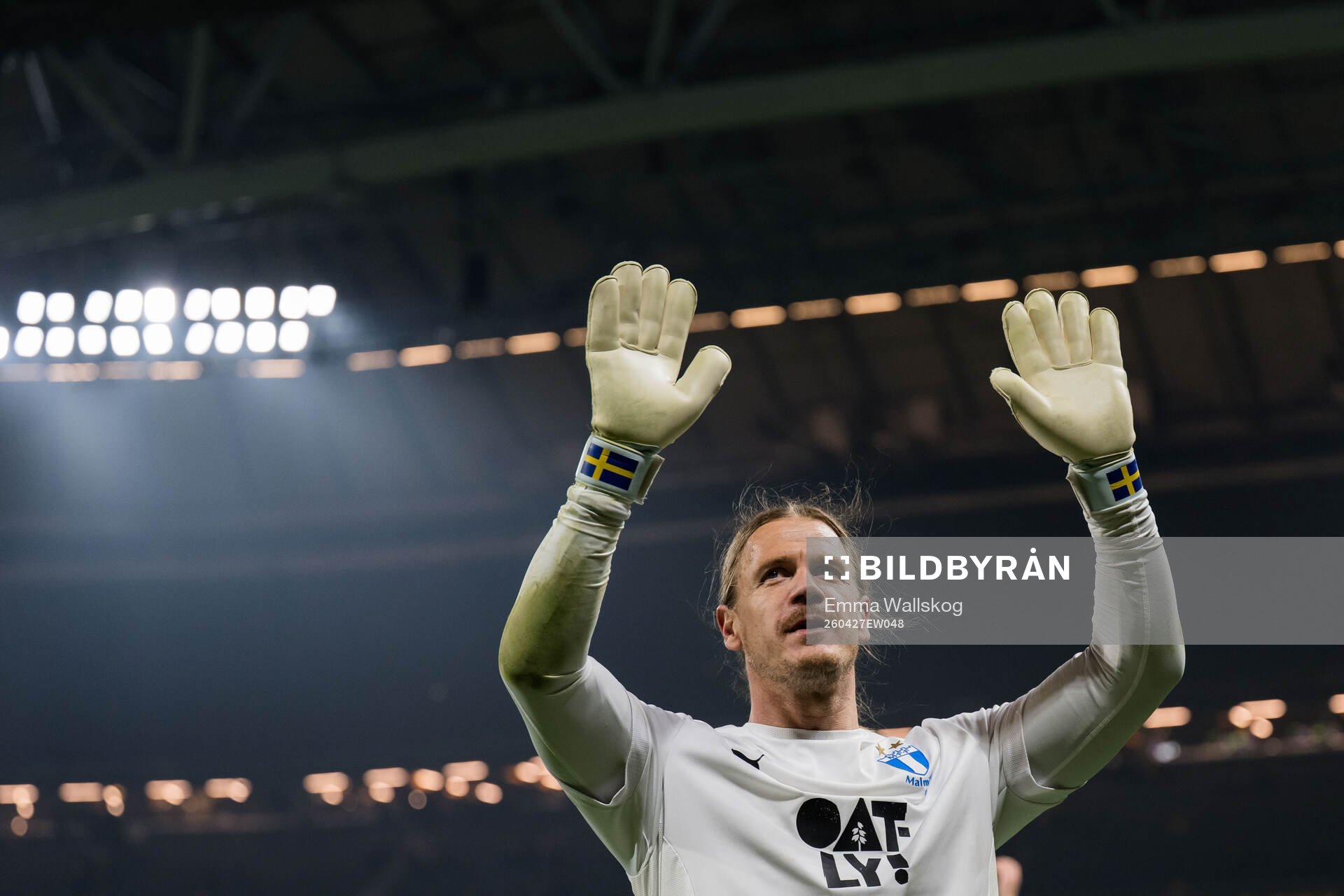 Malmö FFs målvakt Johan Dahlin jublar
